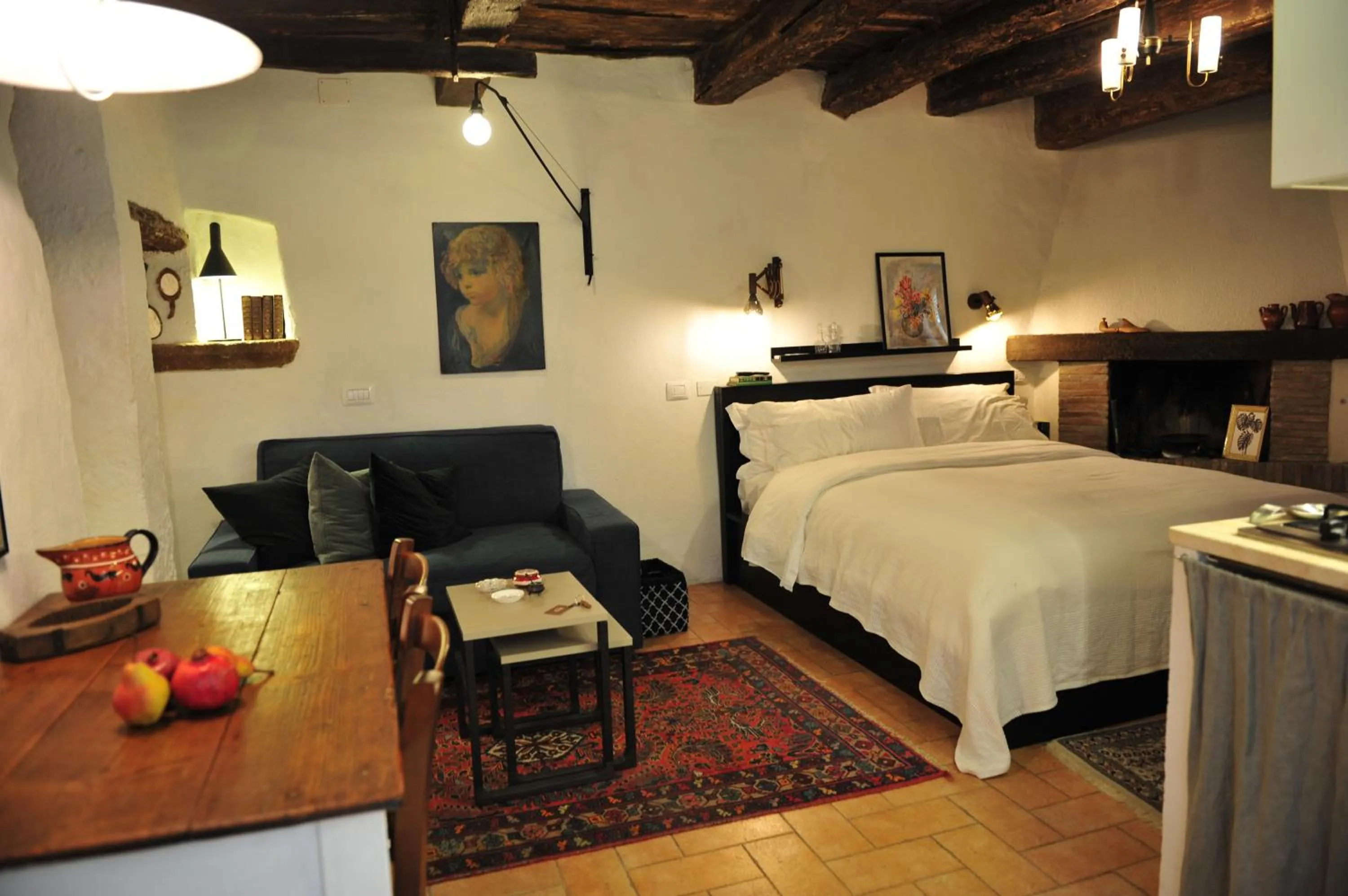 Photo of the whole room, Bed in Casa Messi