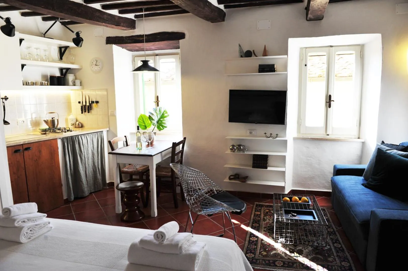 Kitchen or kitchenette, Bed in Casa Messi