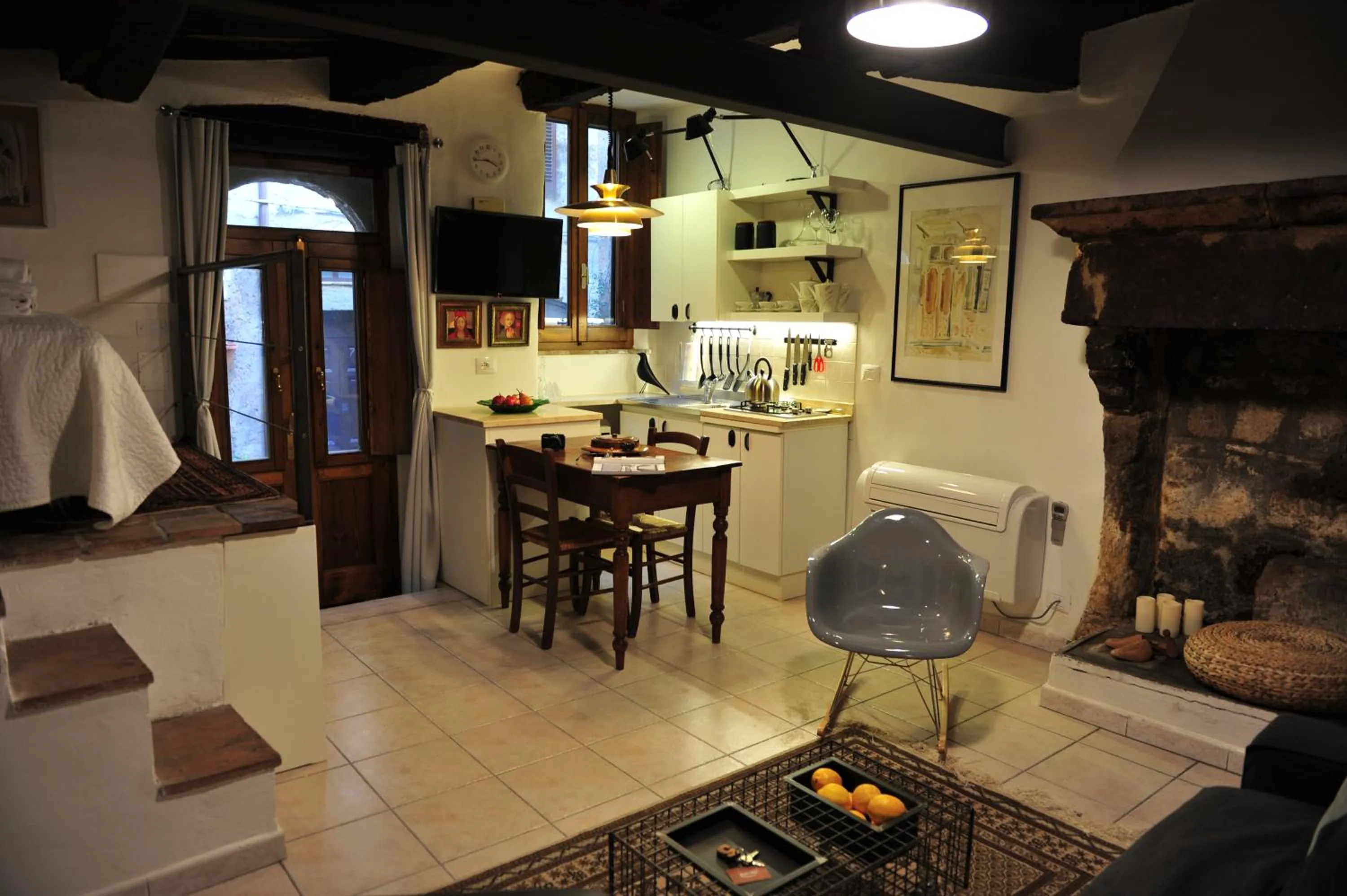 Photo of the whole room in Casa Messi