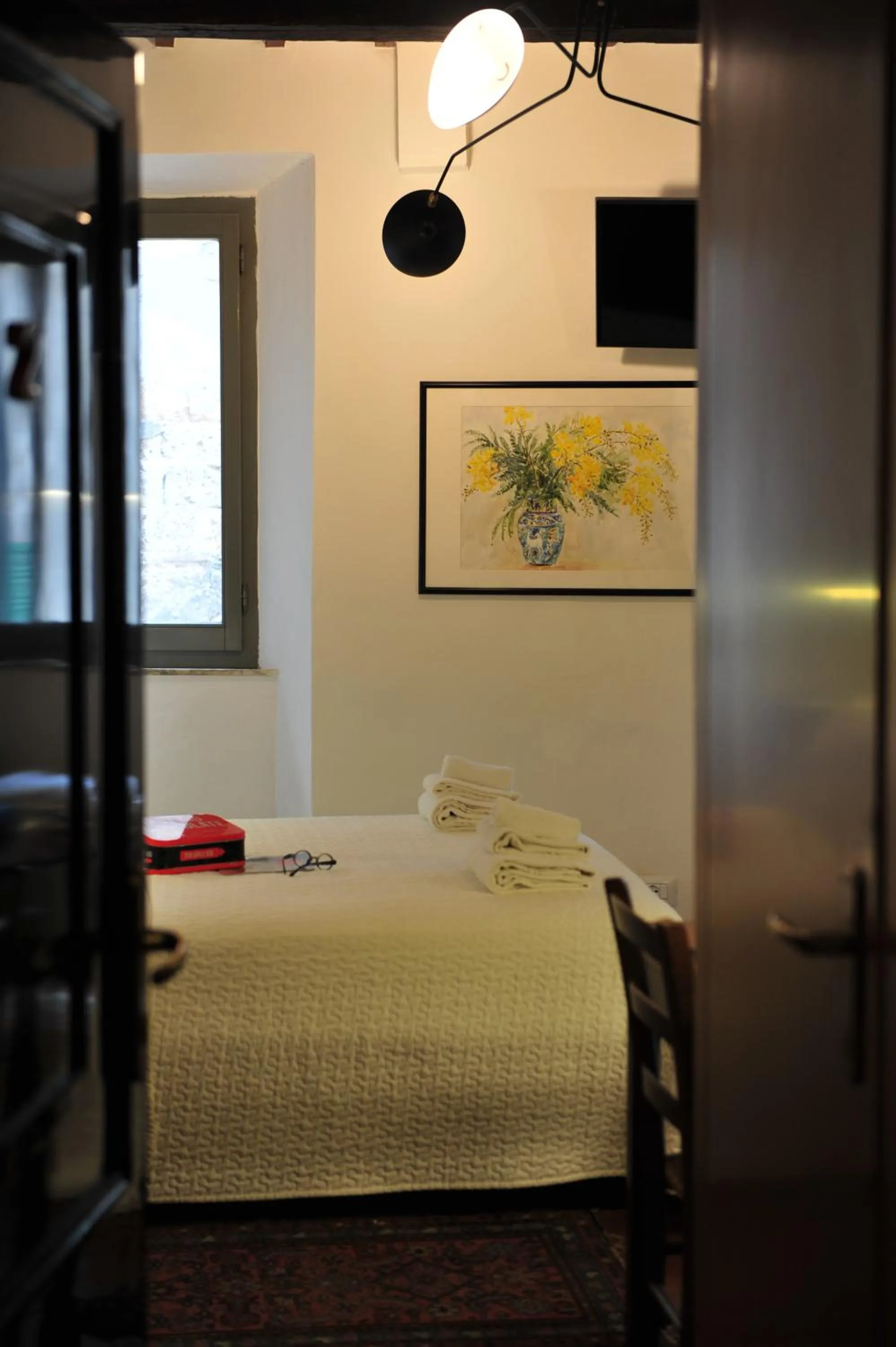 Photo of the whole room, Bed in Casa Messi