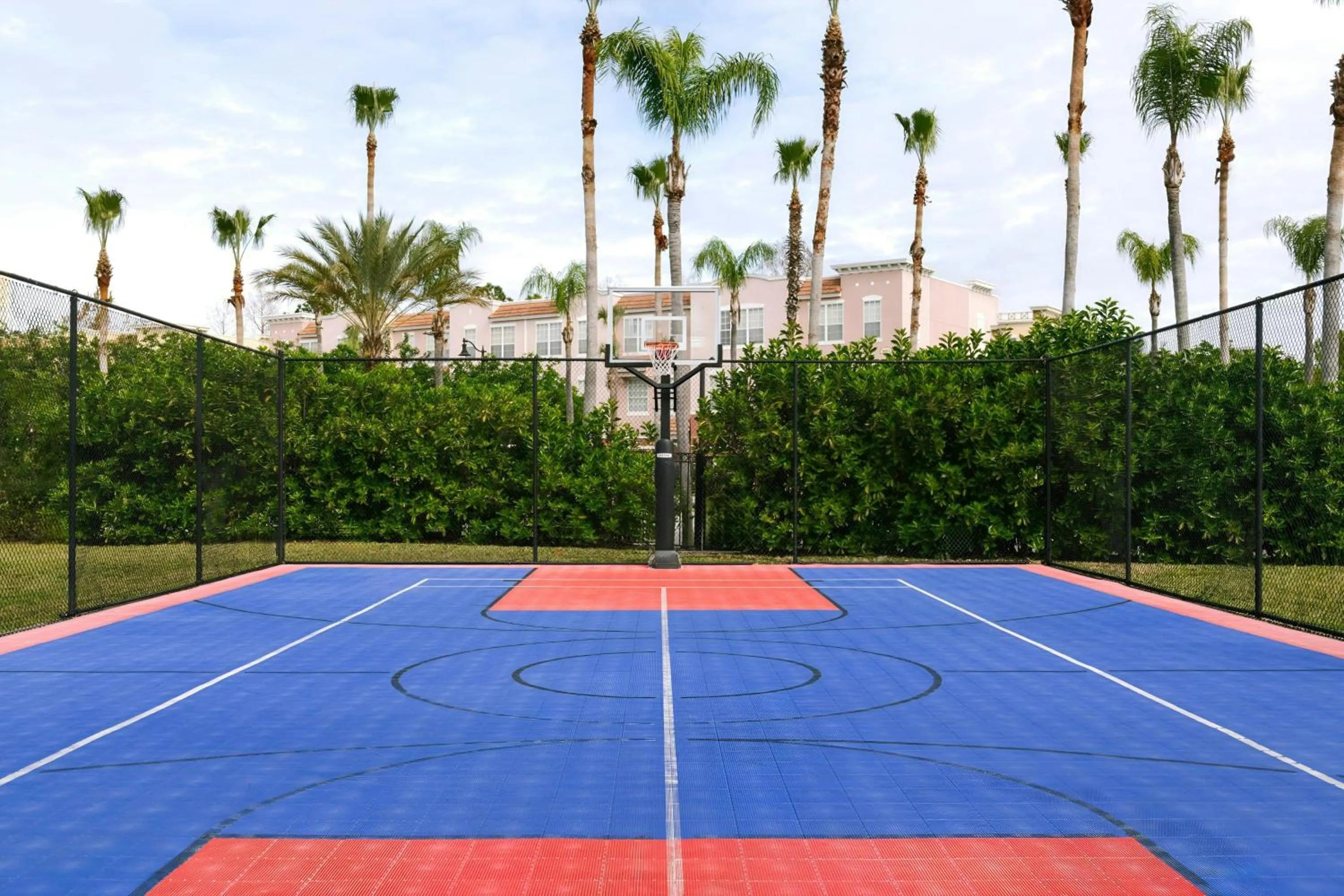 Area and facilities in Sonder by Marriott Bonvoy Vista Cay Apartments