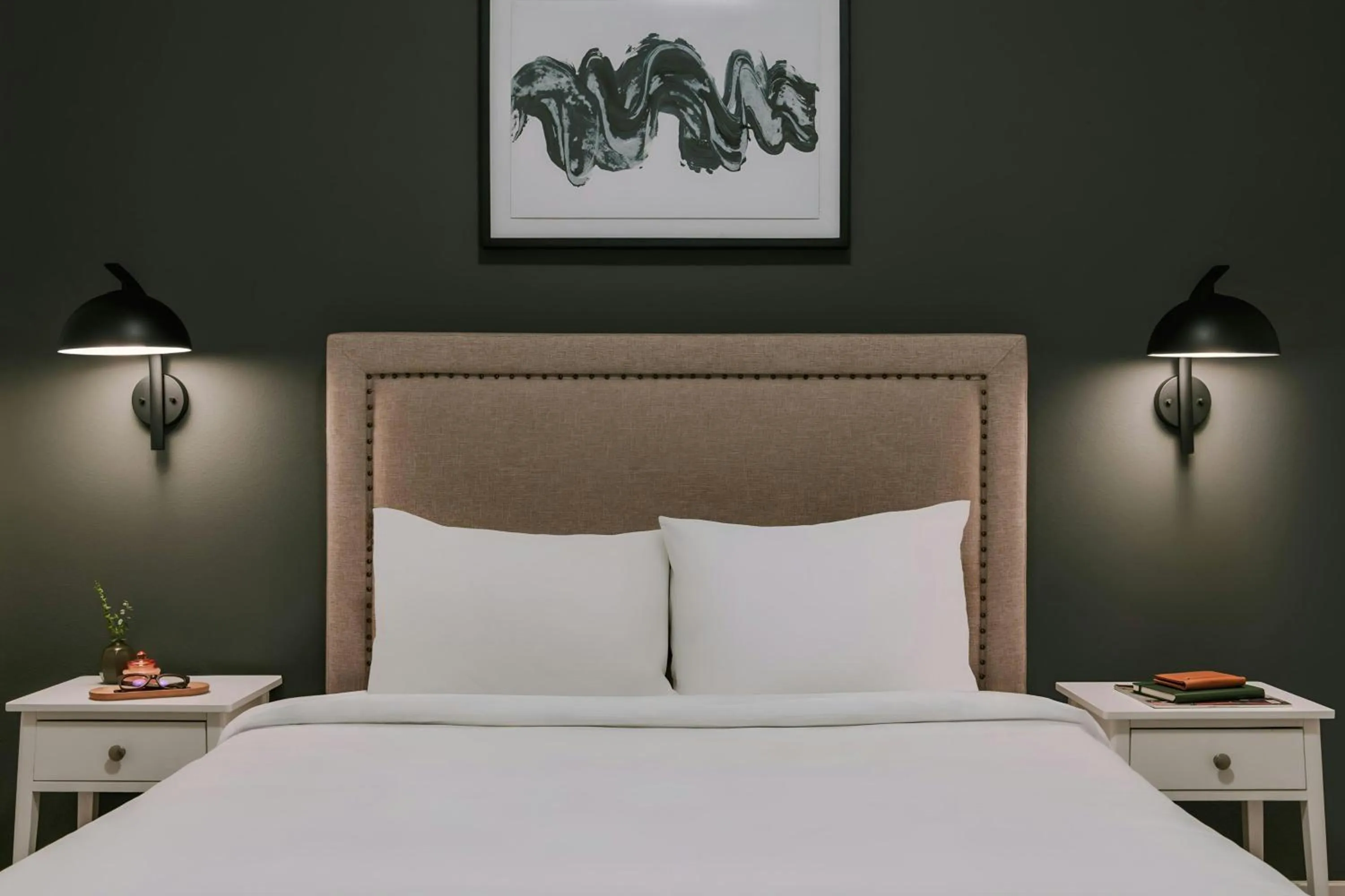 Bedroom, Bed in Sonder by Marriott Bonvoy Vista Cay Apartments