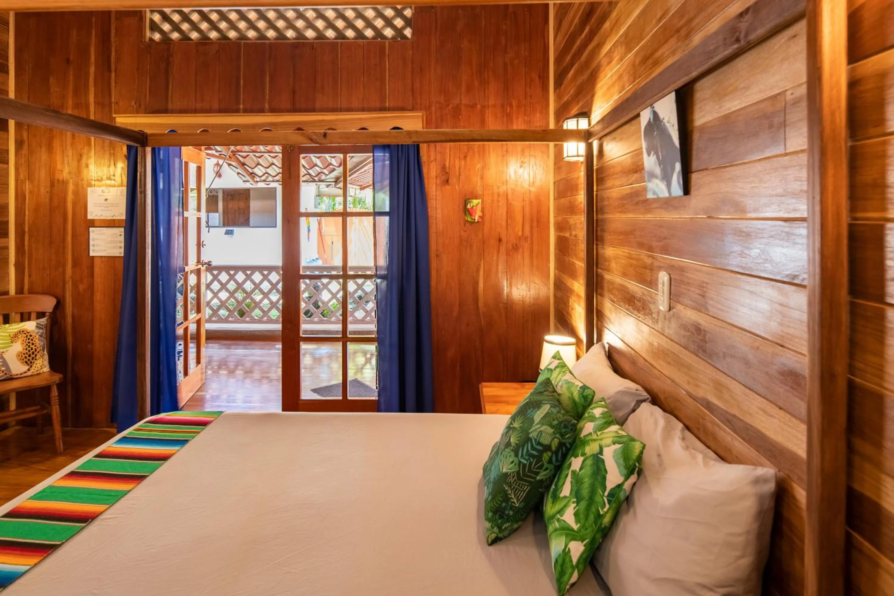 Bed in Pangea Lodge with Shared Pool at the Heart of Manzanillo