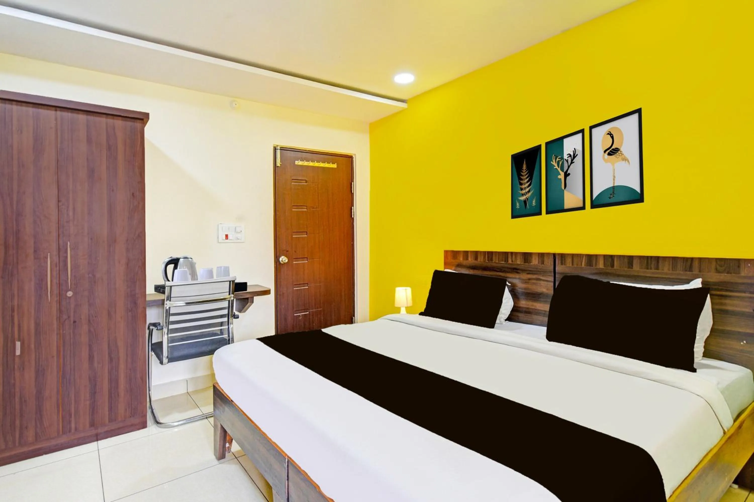 Bedroom, Bed in Super Hotel O Kondapur Hyderabad Formerly Dunes Inn