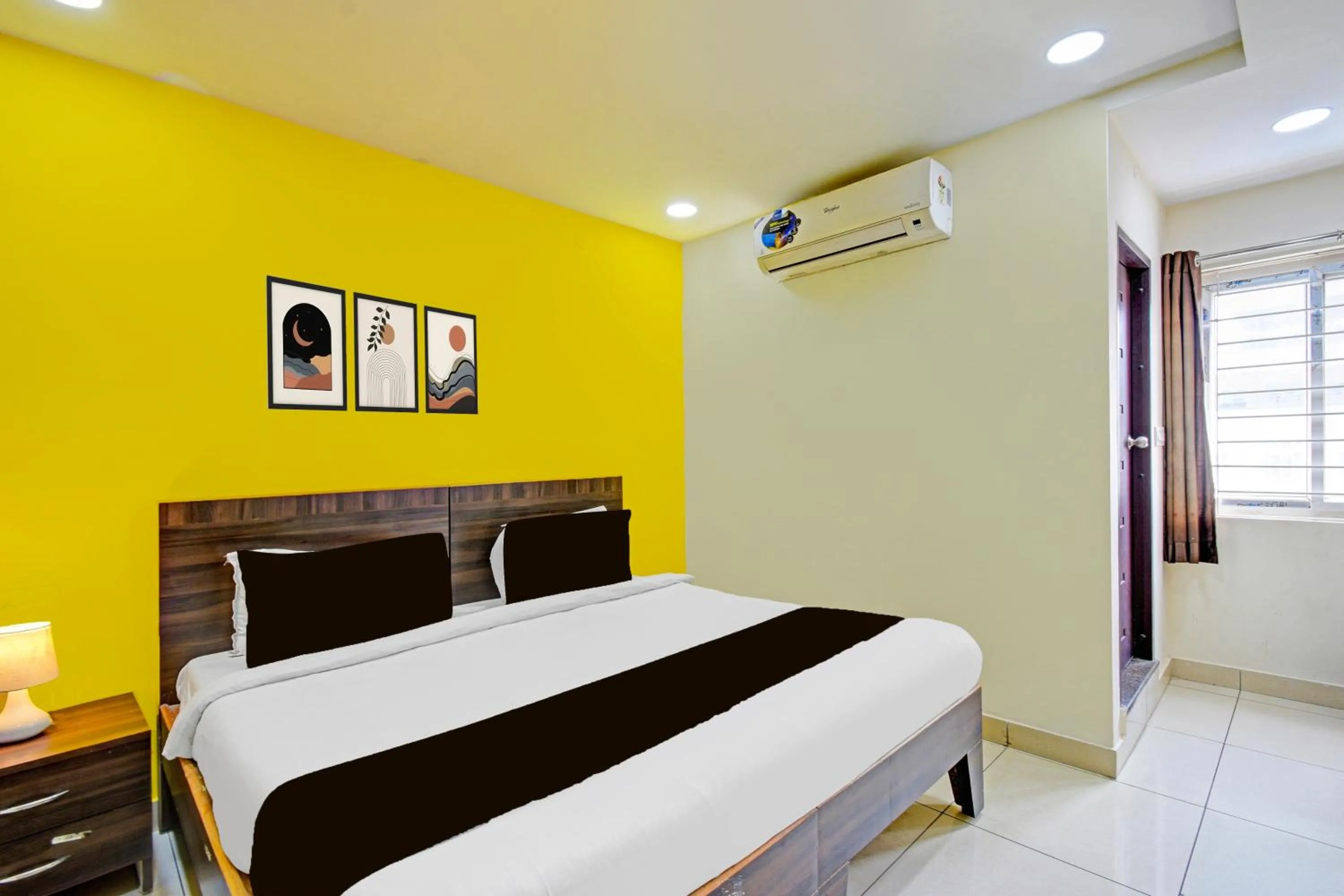 Bedroom, Bed in Super Hotel O Kondapur Hyderabad Formerly Dunes Inn