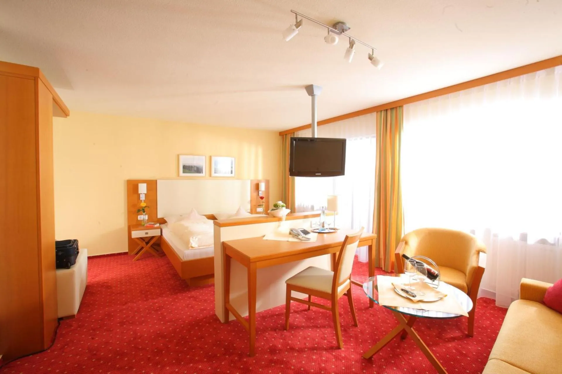 Photo of the whole room in Landhotel Salmen