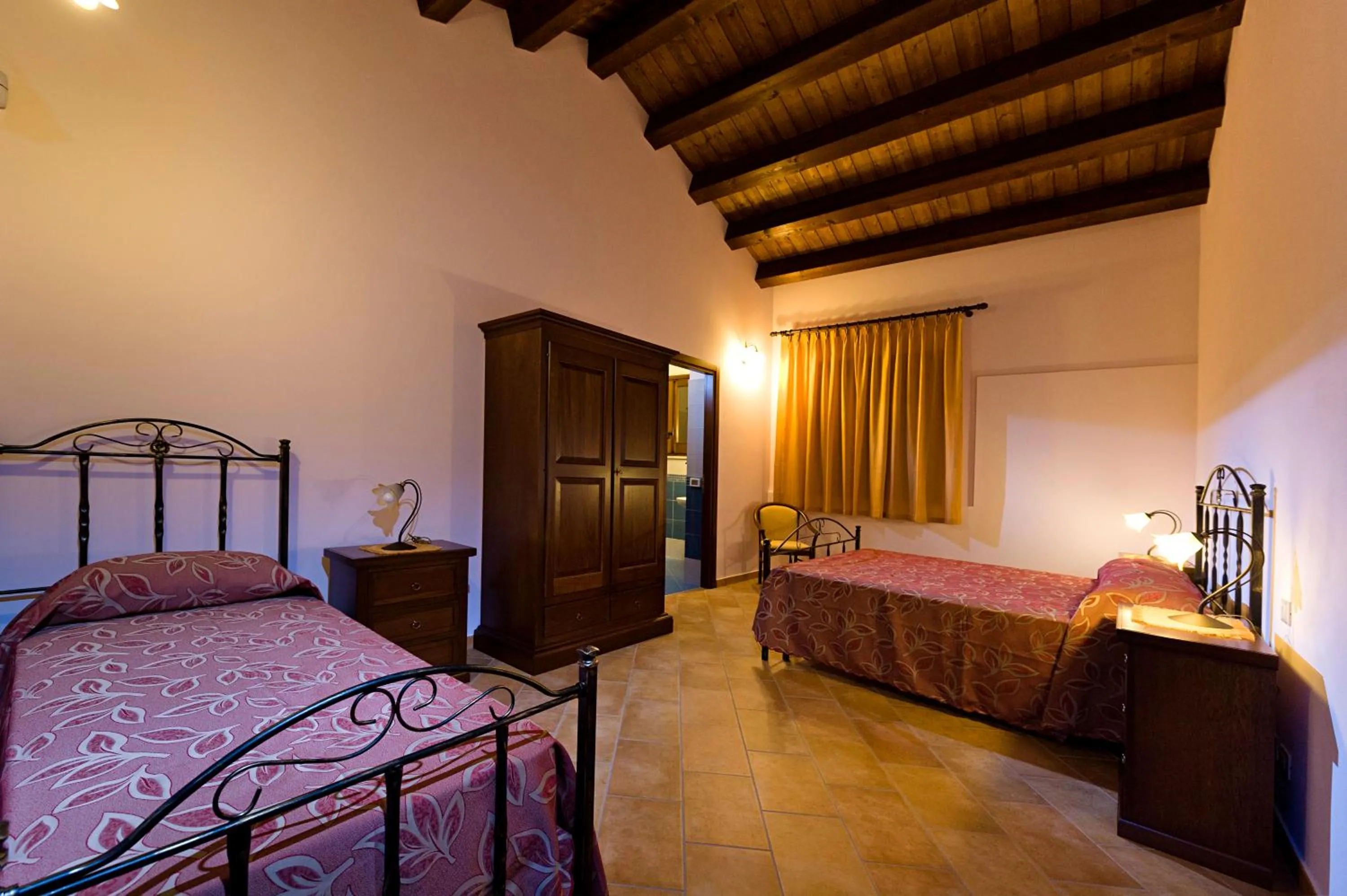 Decorative detail, Bed in Agriturismo Antichi Granai
