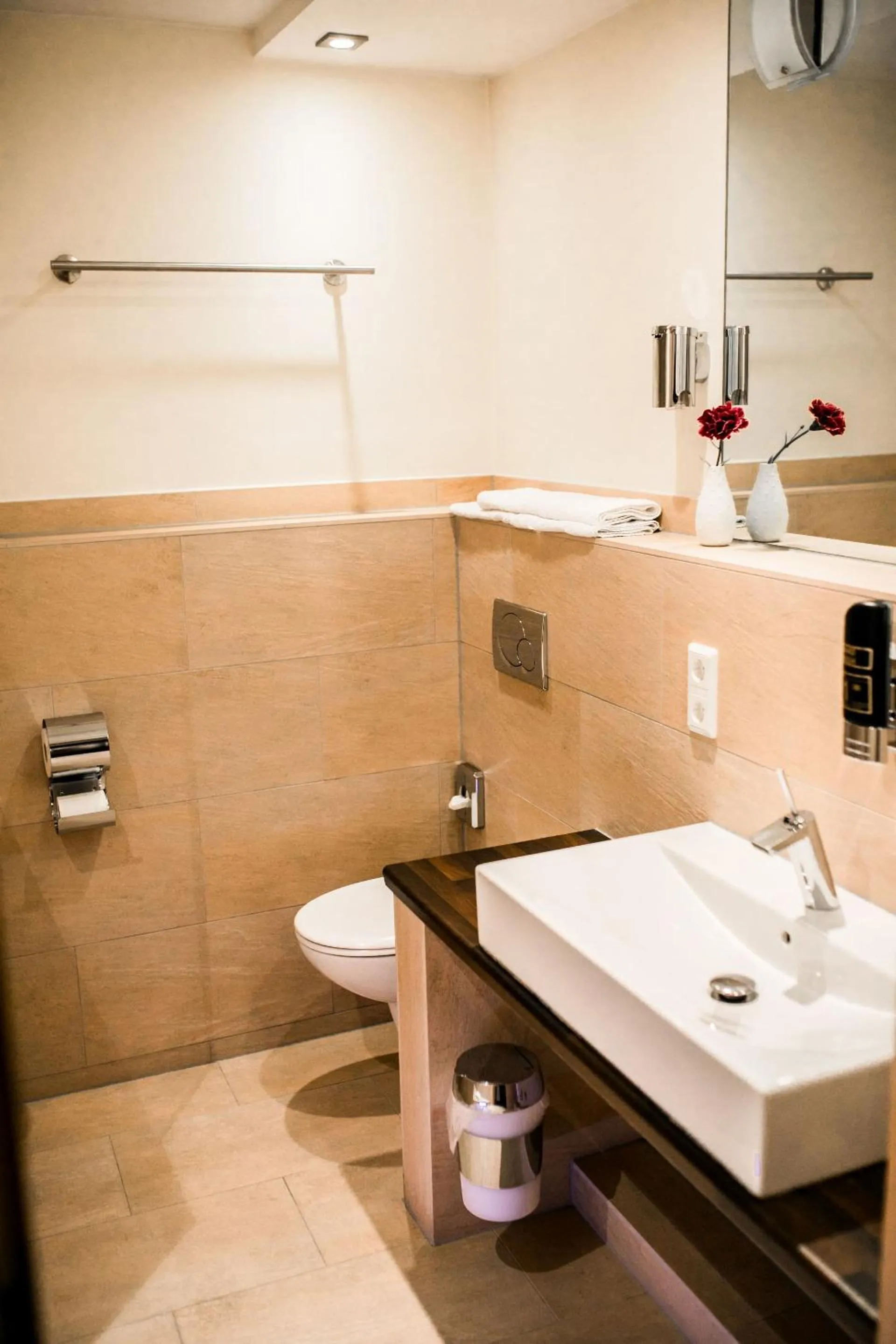 Bathroom in Wiechmanns Weserhotel