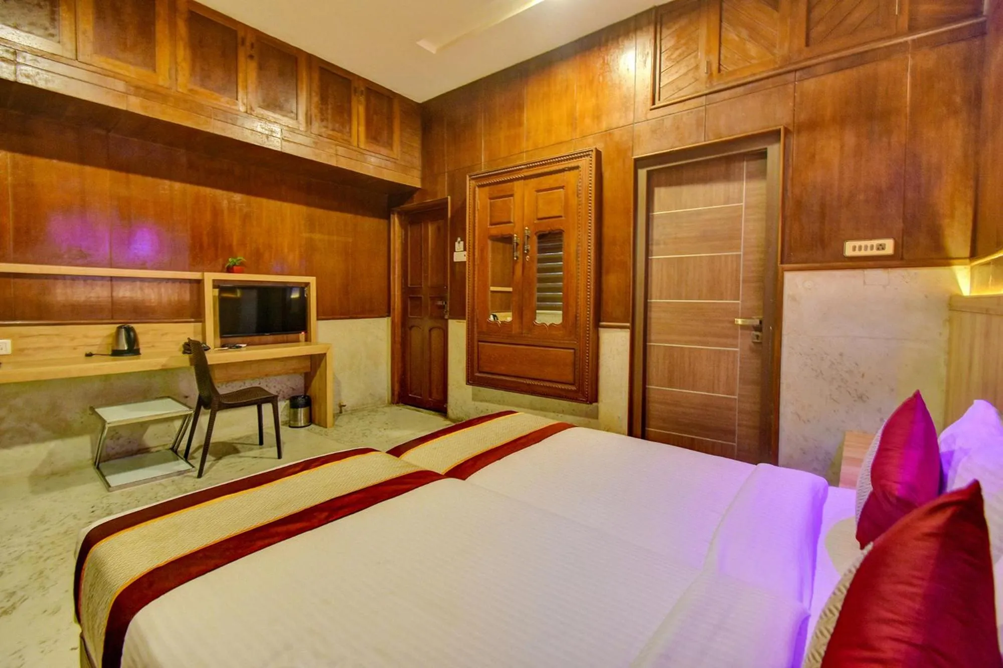 Bedroom, Bed in FabHotel Nestlay Rooms Airport - Nr Chennai International Airport