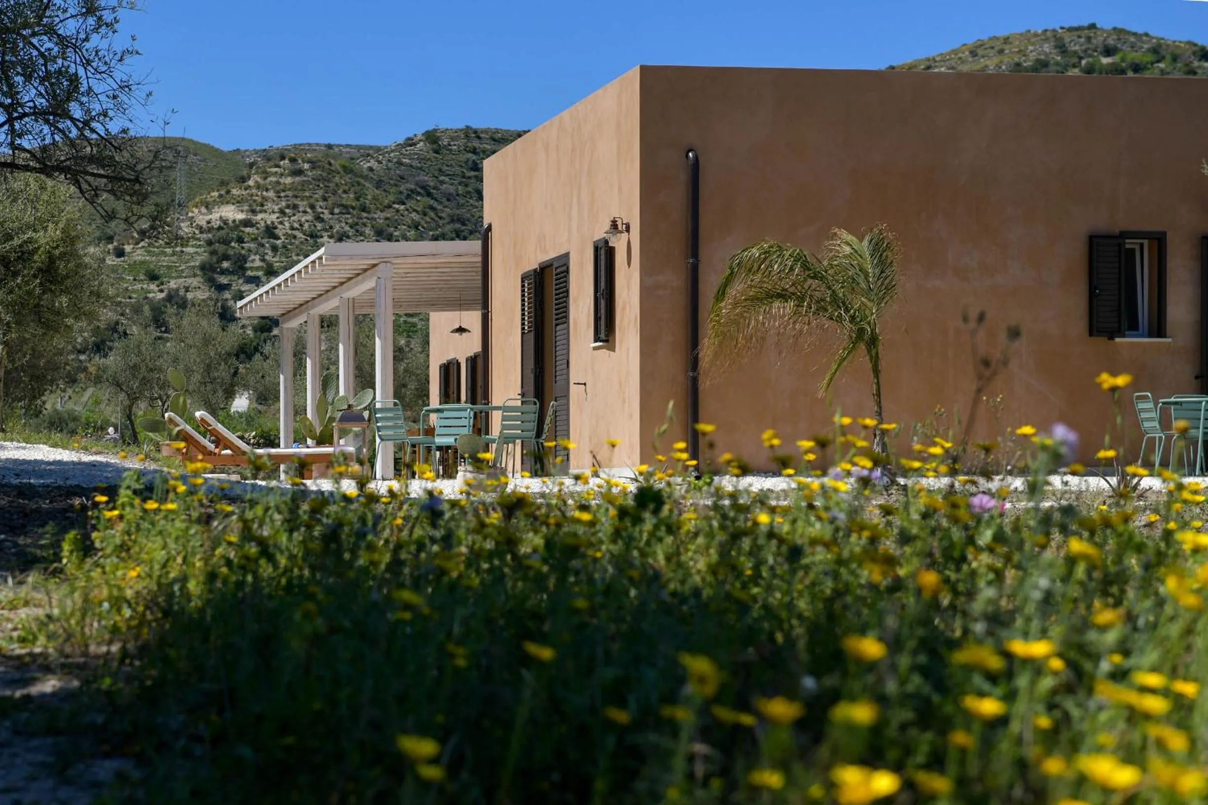 Property building in LUCCICAMARE family-run BeB