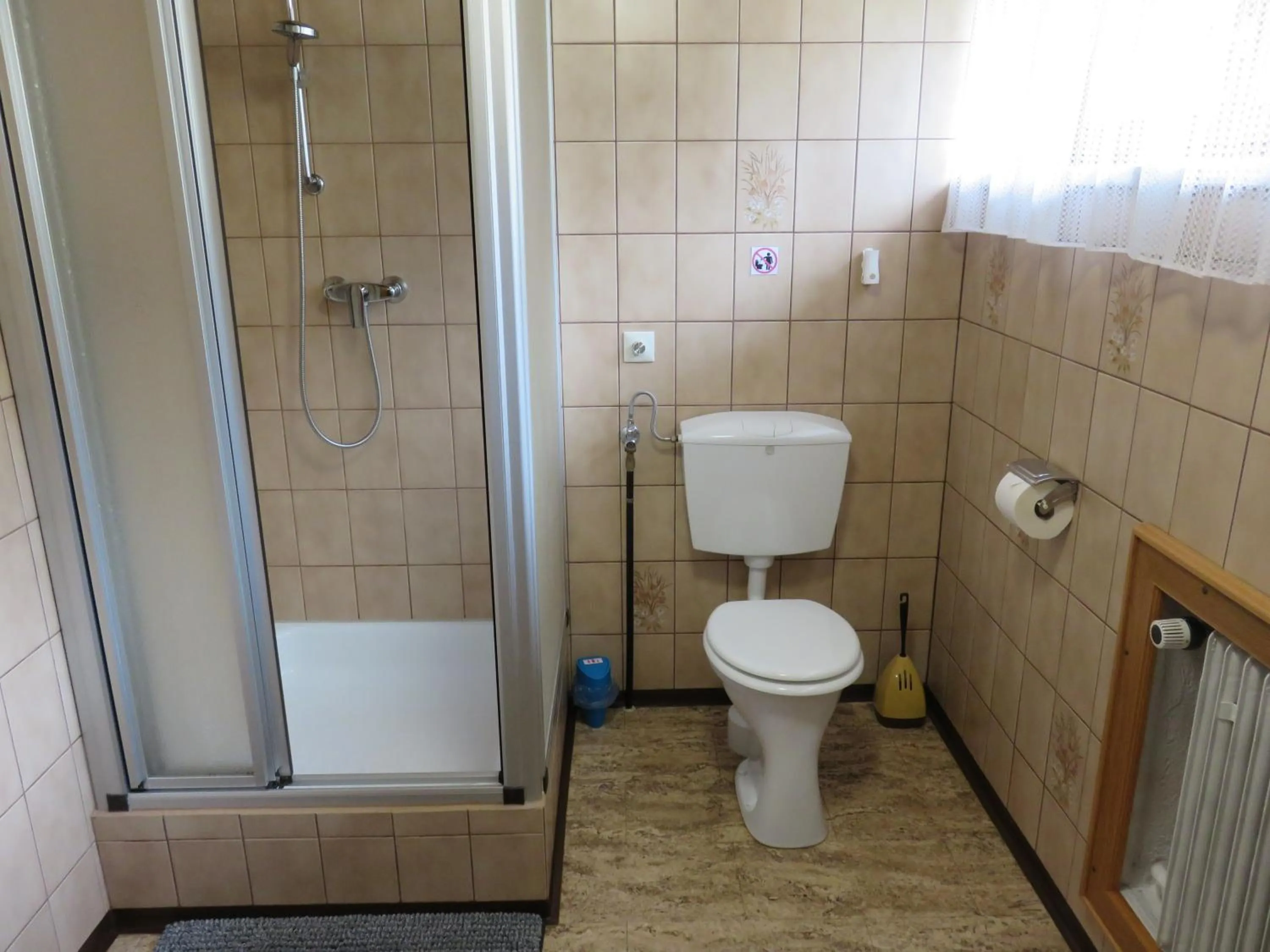 Shower in Haus Elena