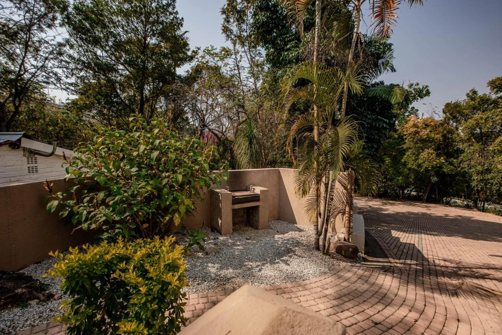 Bushbaby Valley Lodge