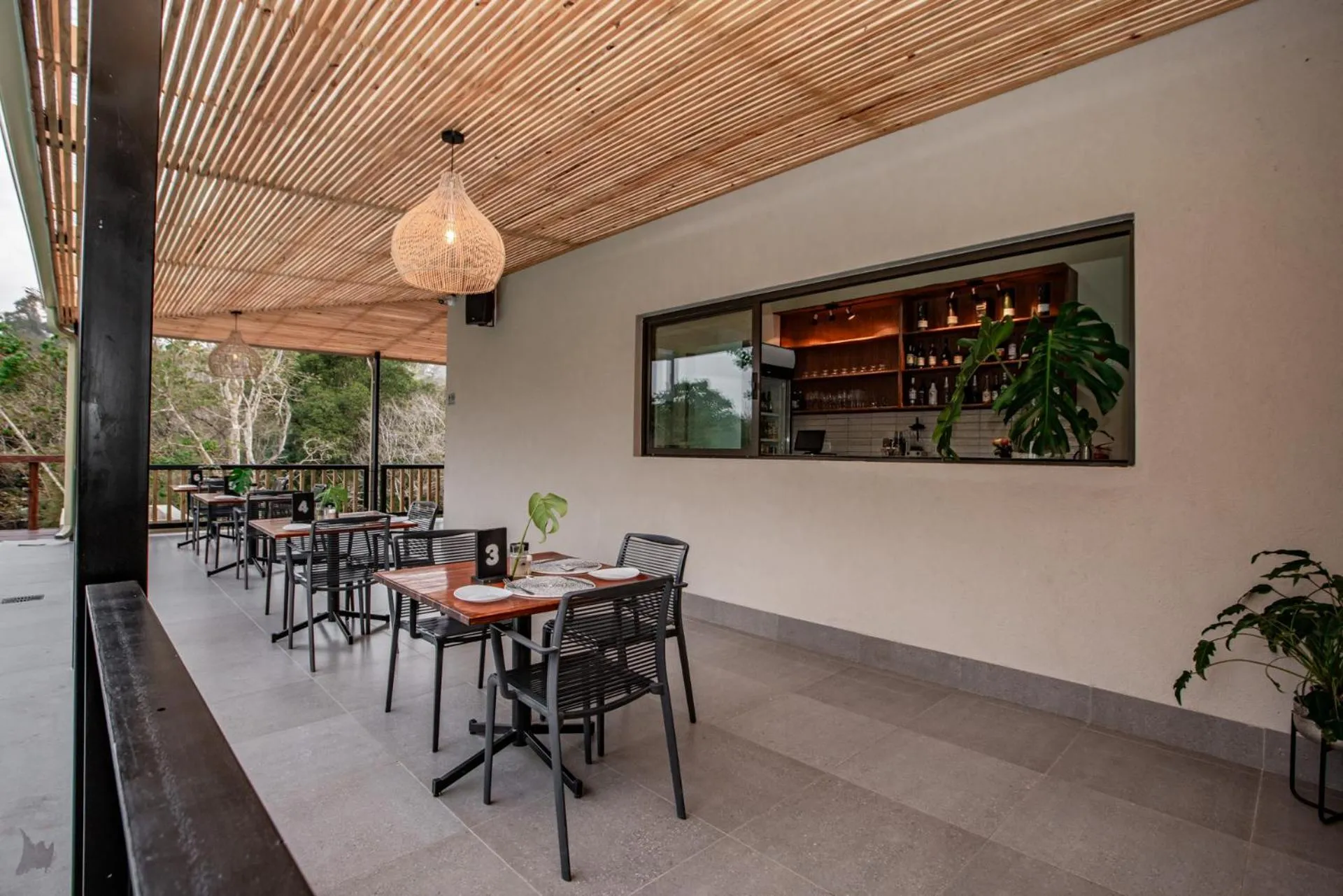 Lounge or bar in Bushbaby Valley Lodge