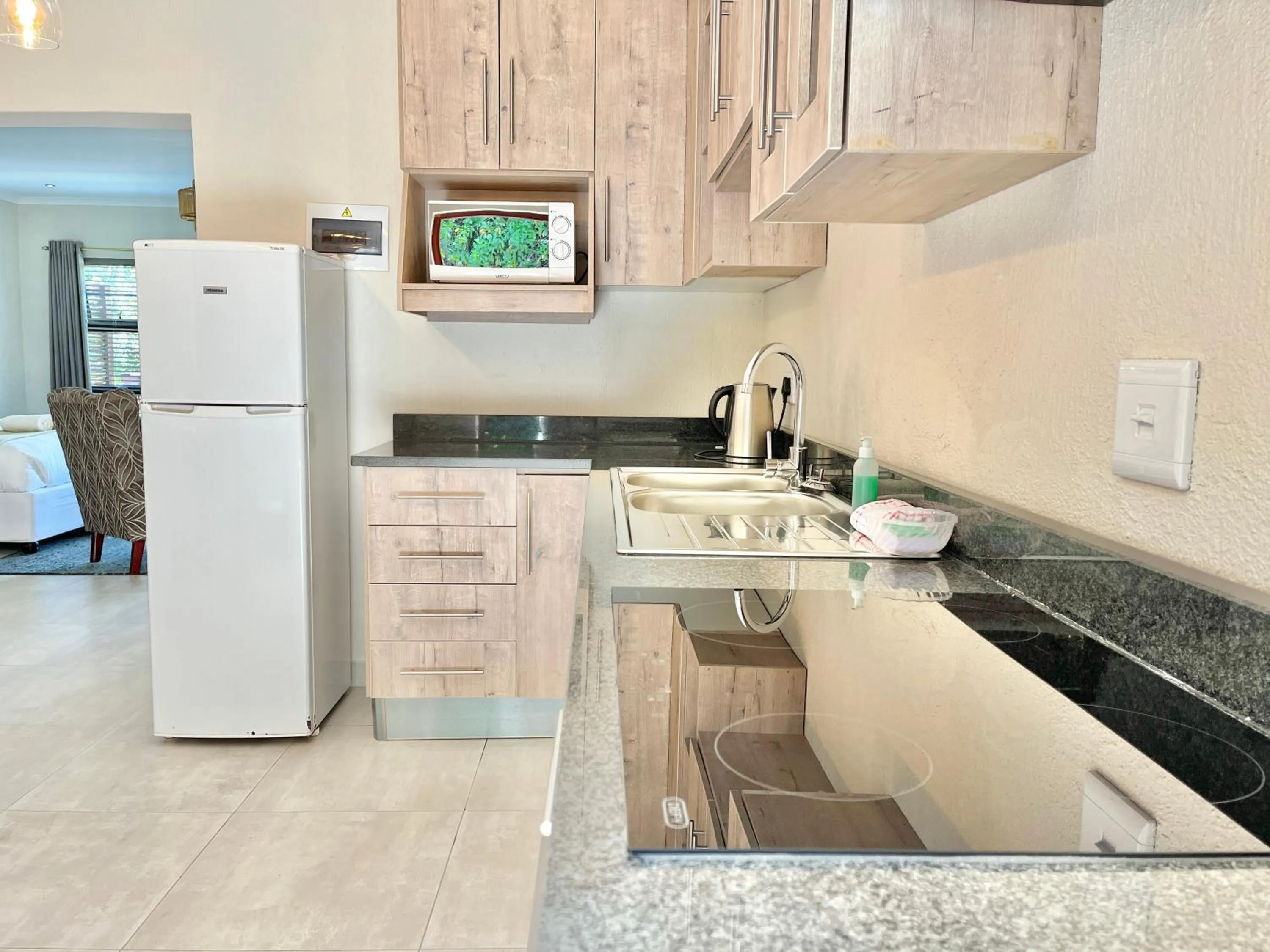 Bushbaby Valley Lodge