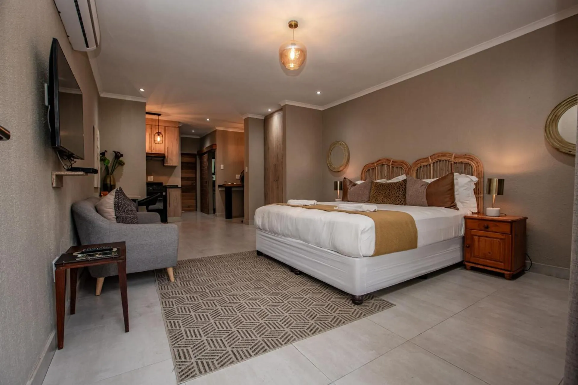 Bed in Bushbaby Valley Lodge