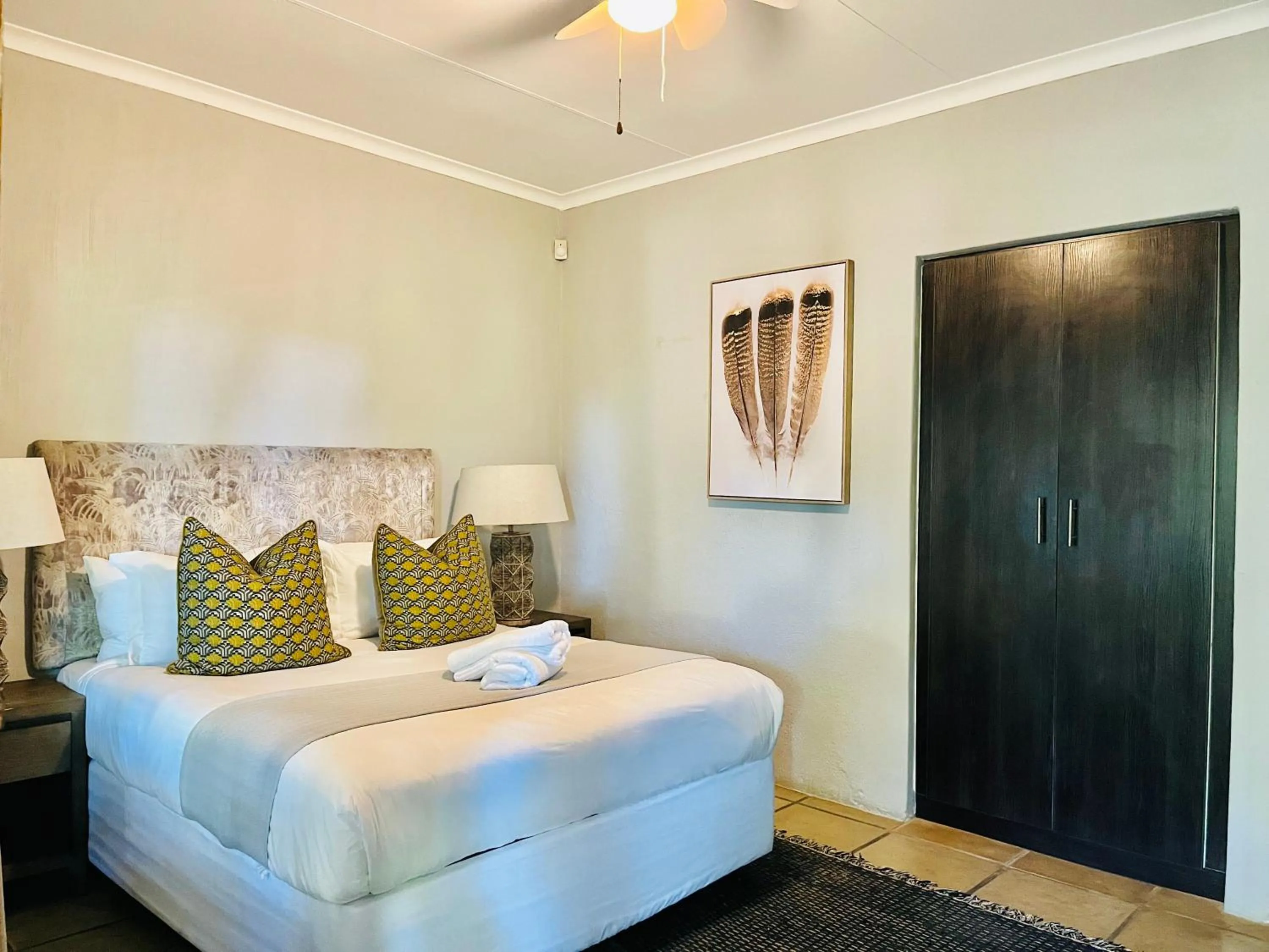 Bed in Bushbaby Valley Lodge