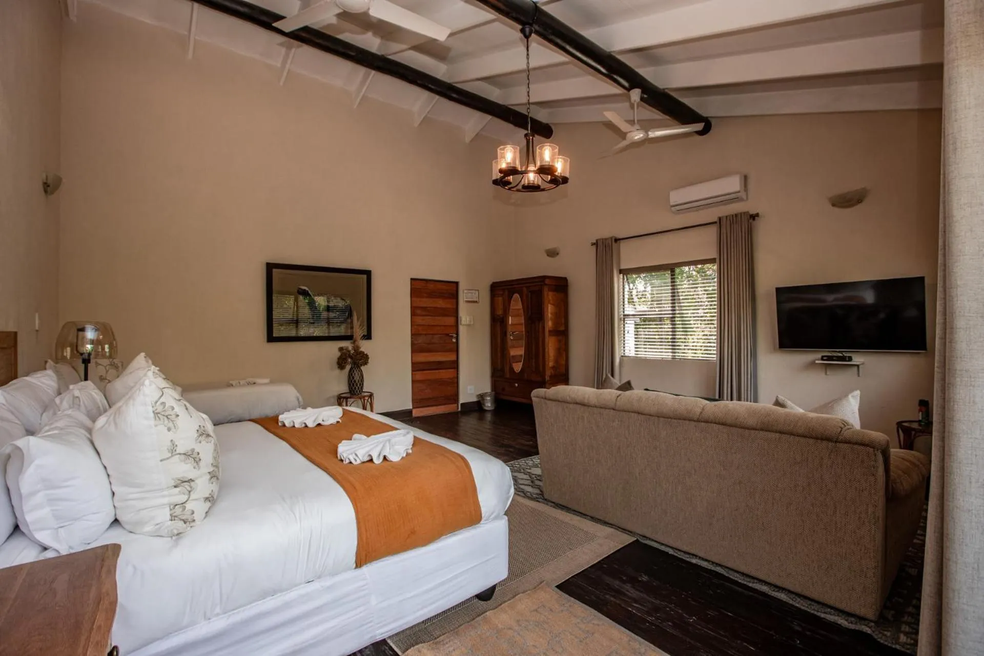 Bed in Bushbaby Valley Lodge