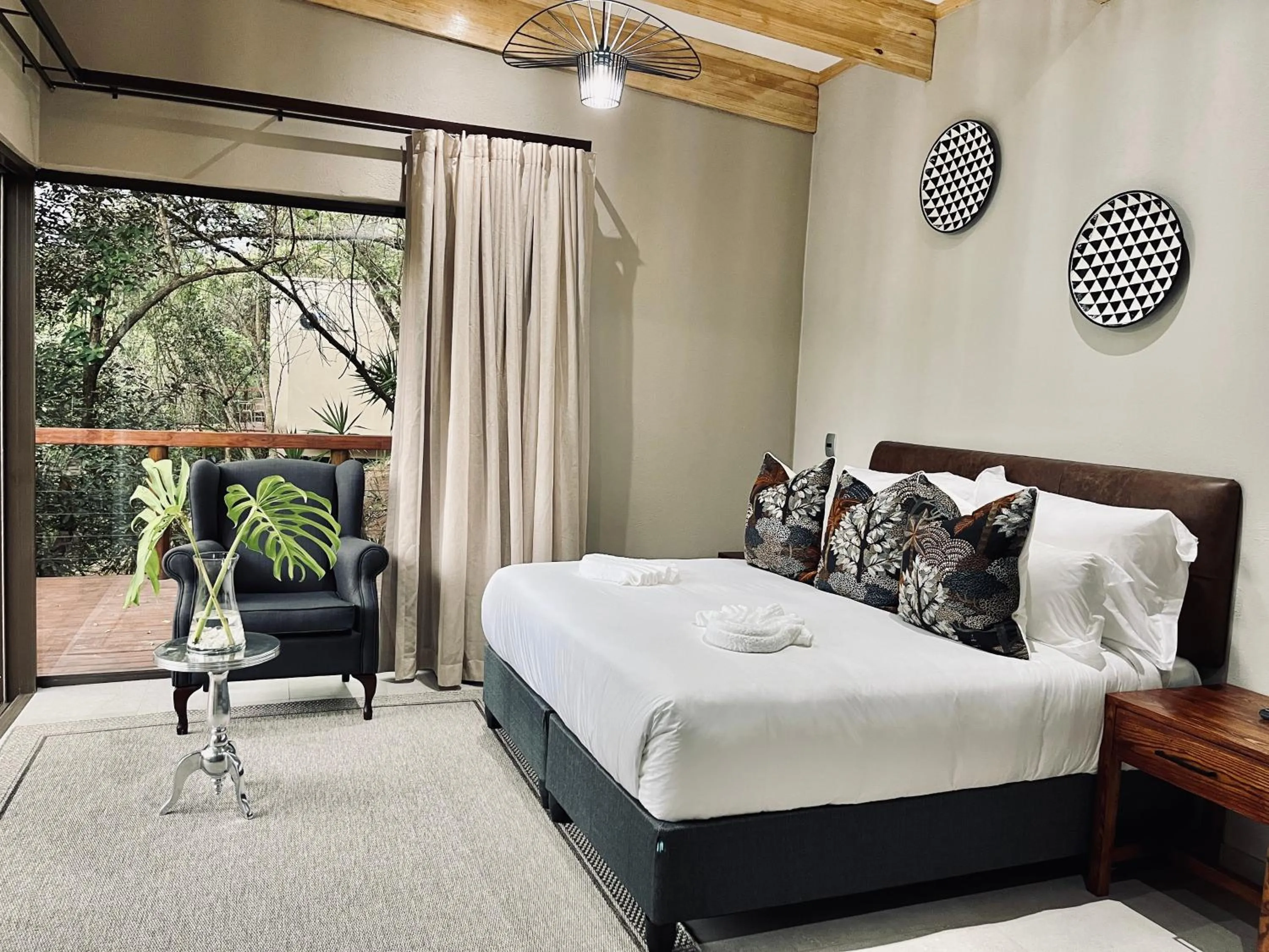 Bed in Bushbaby Valley Lodge
