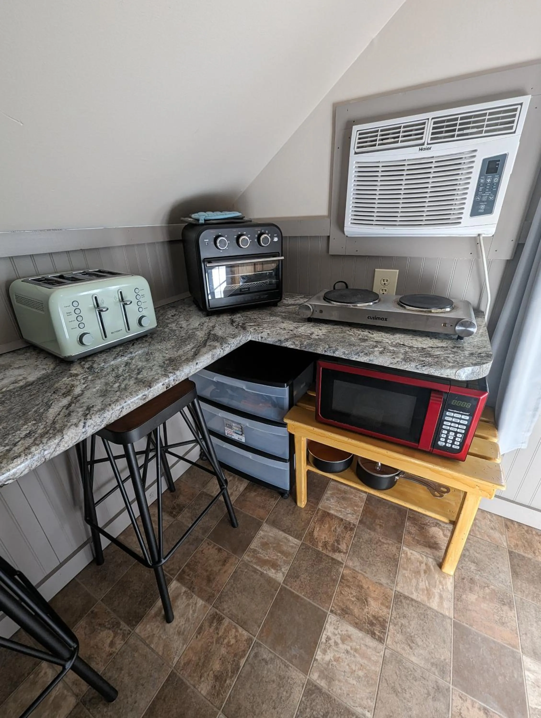 Riverside Point Resort