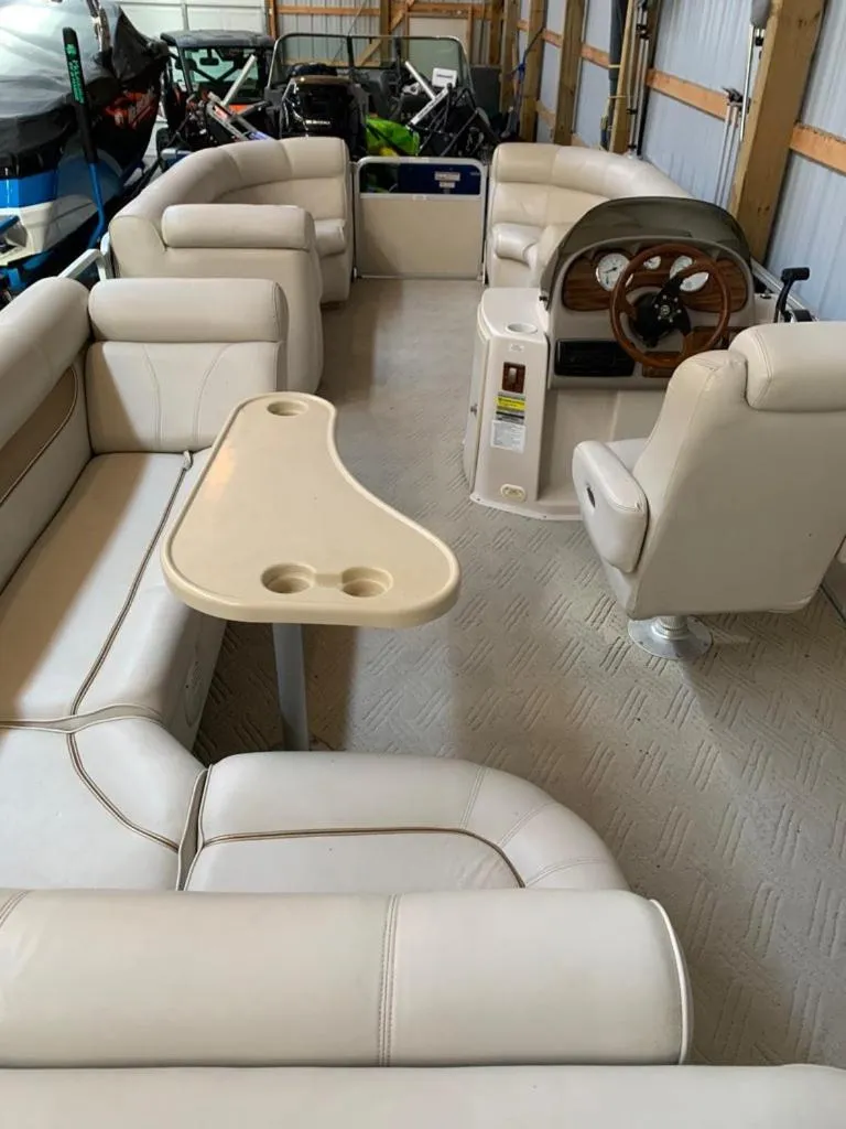 Riverside Point Resort