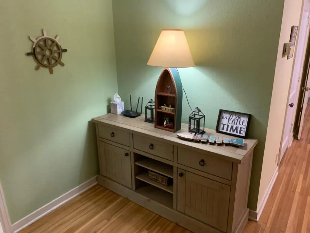 Riverside Point Resort