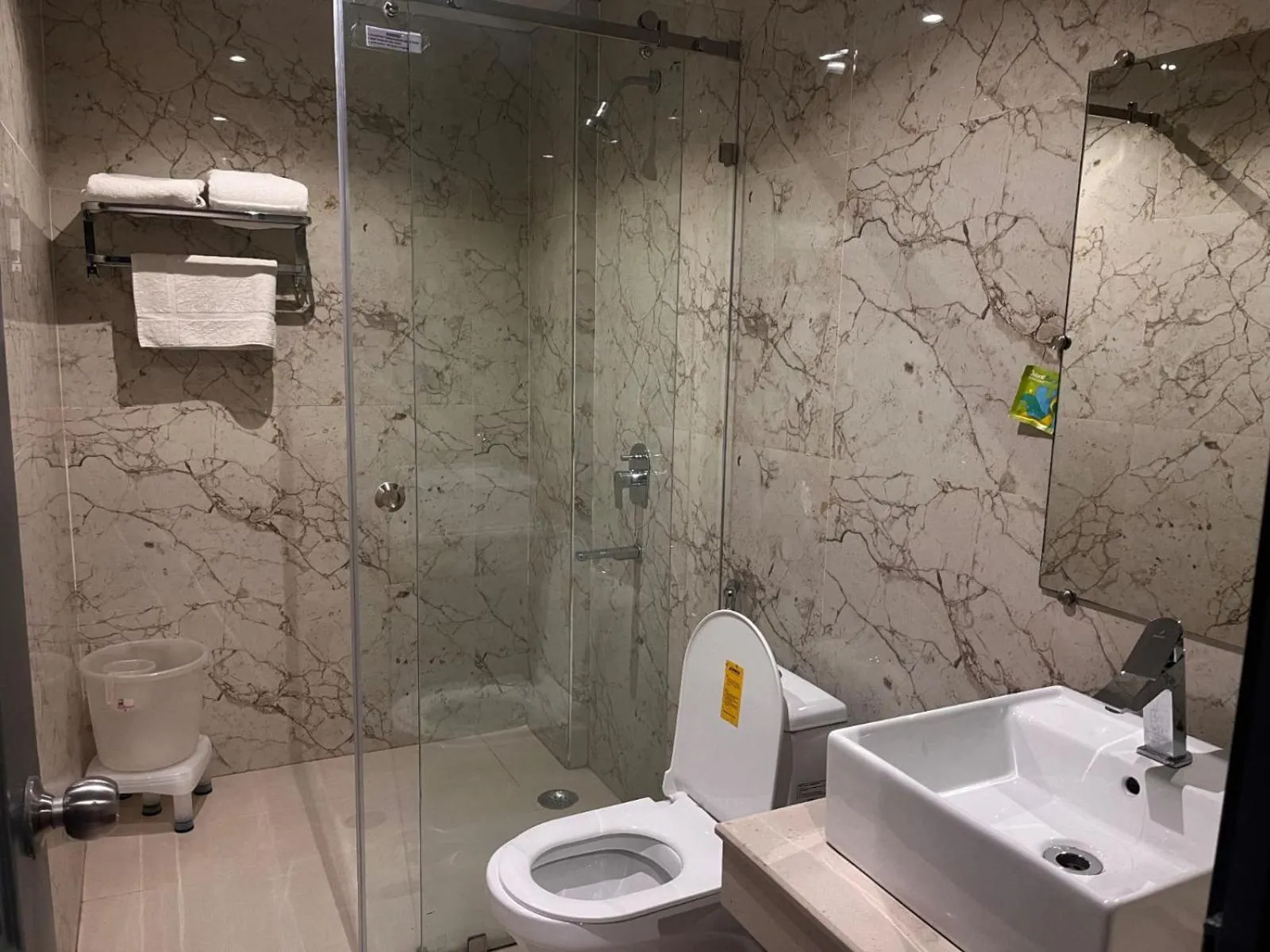 Bathroom in Tivoli Royal Palace