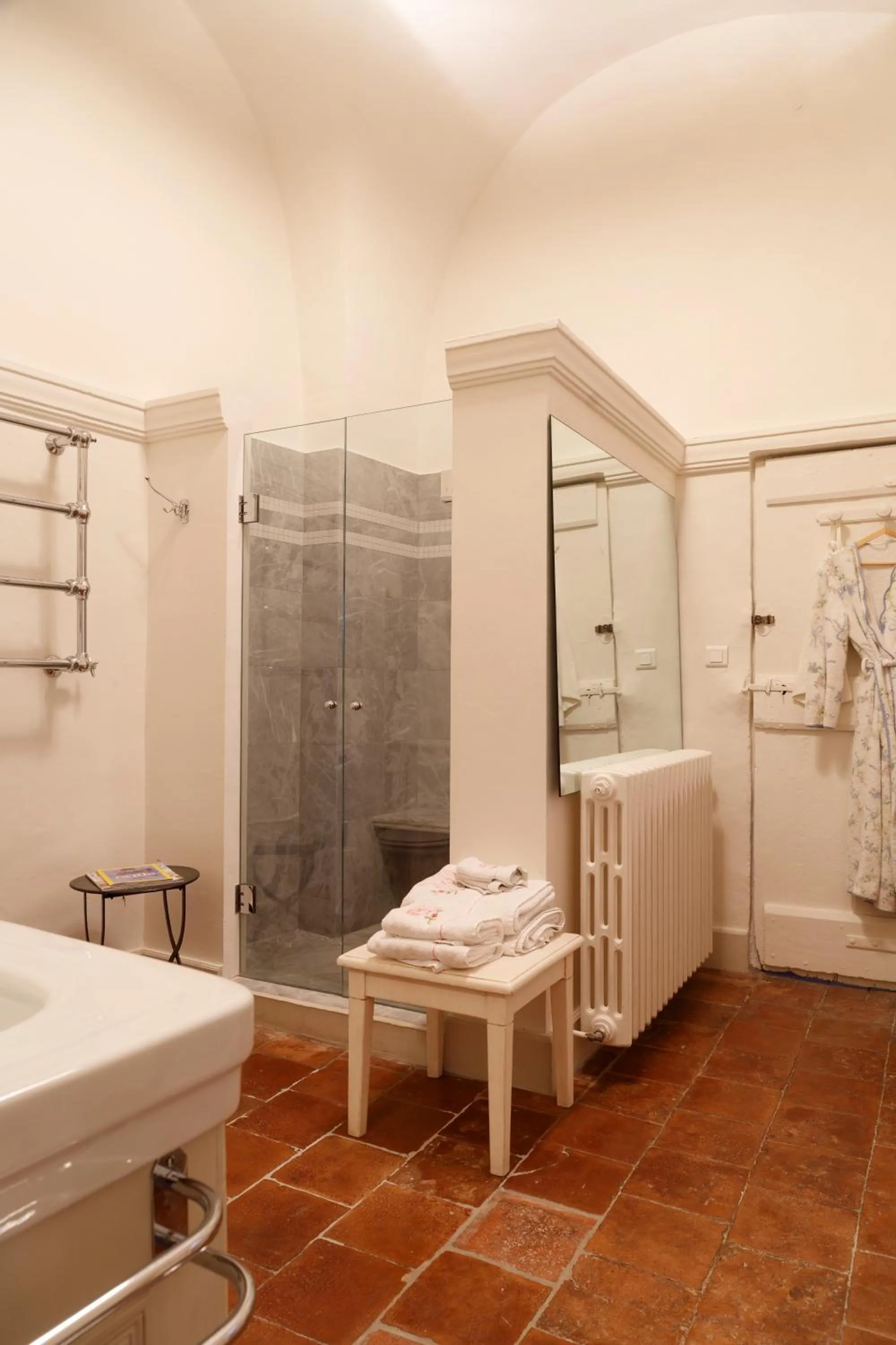 Bathroom in Hôtel particulier de Tingry - Pierres d'Histoire