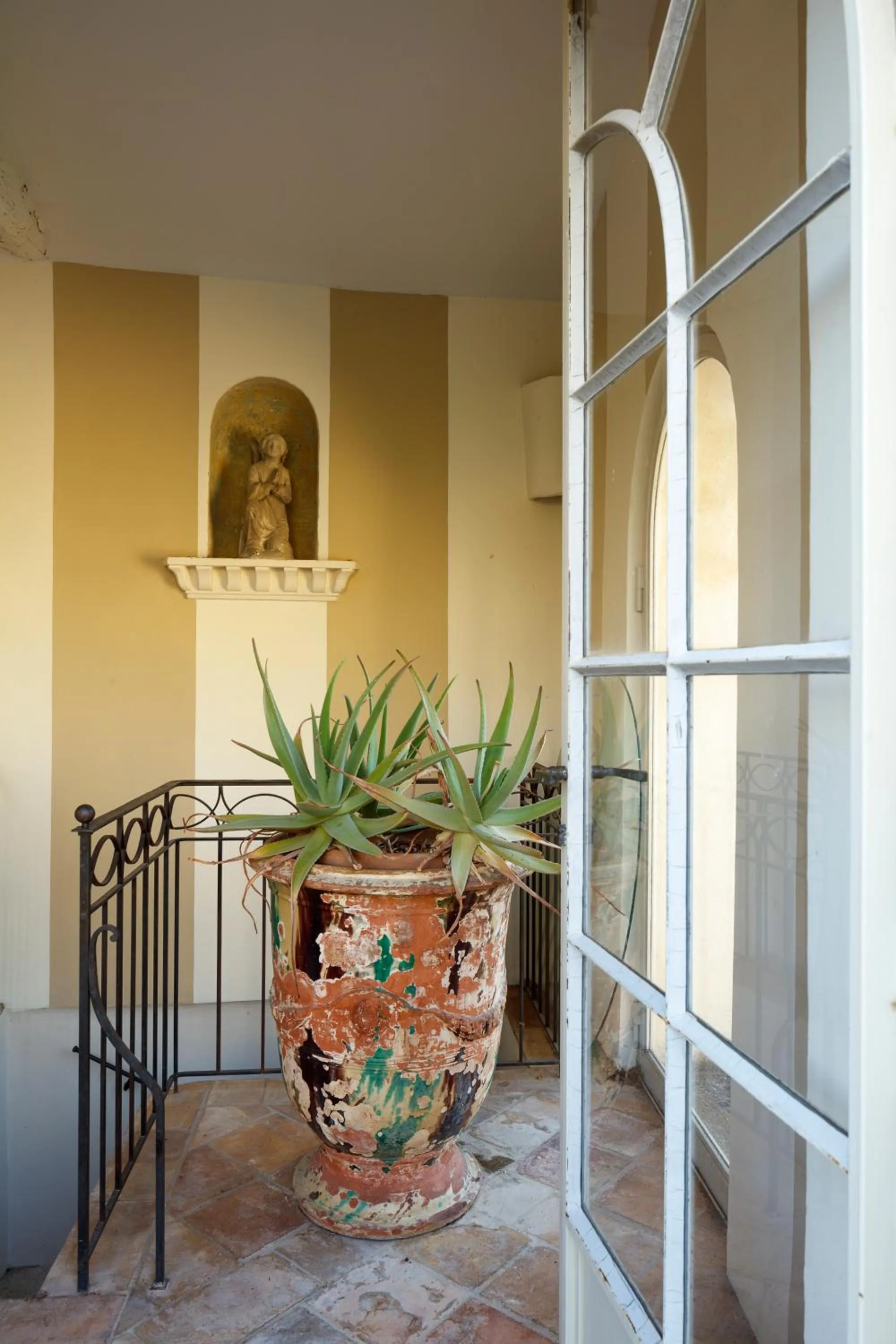 Decorative detail in Hôtel particulier de Tingry - Pierres d'Histoire