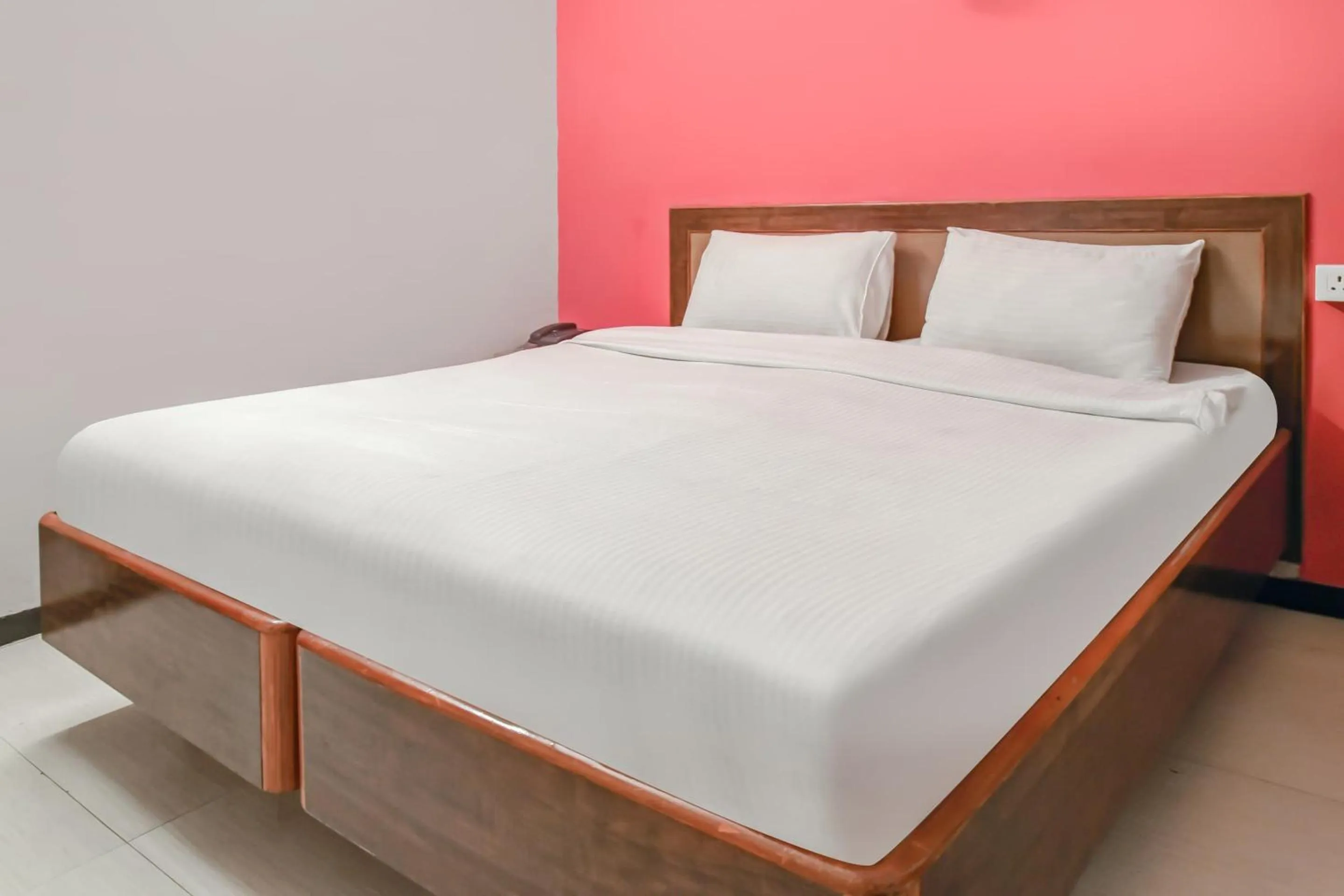 Bedroom, Bed in Hotel O Kota Lodge