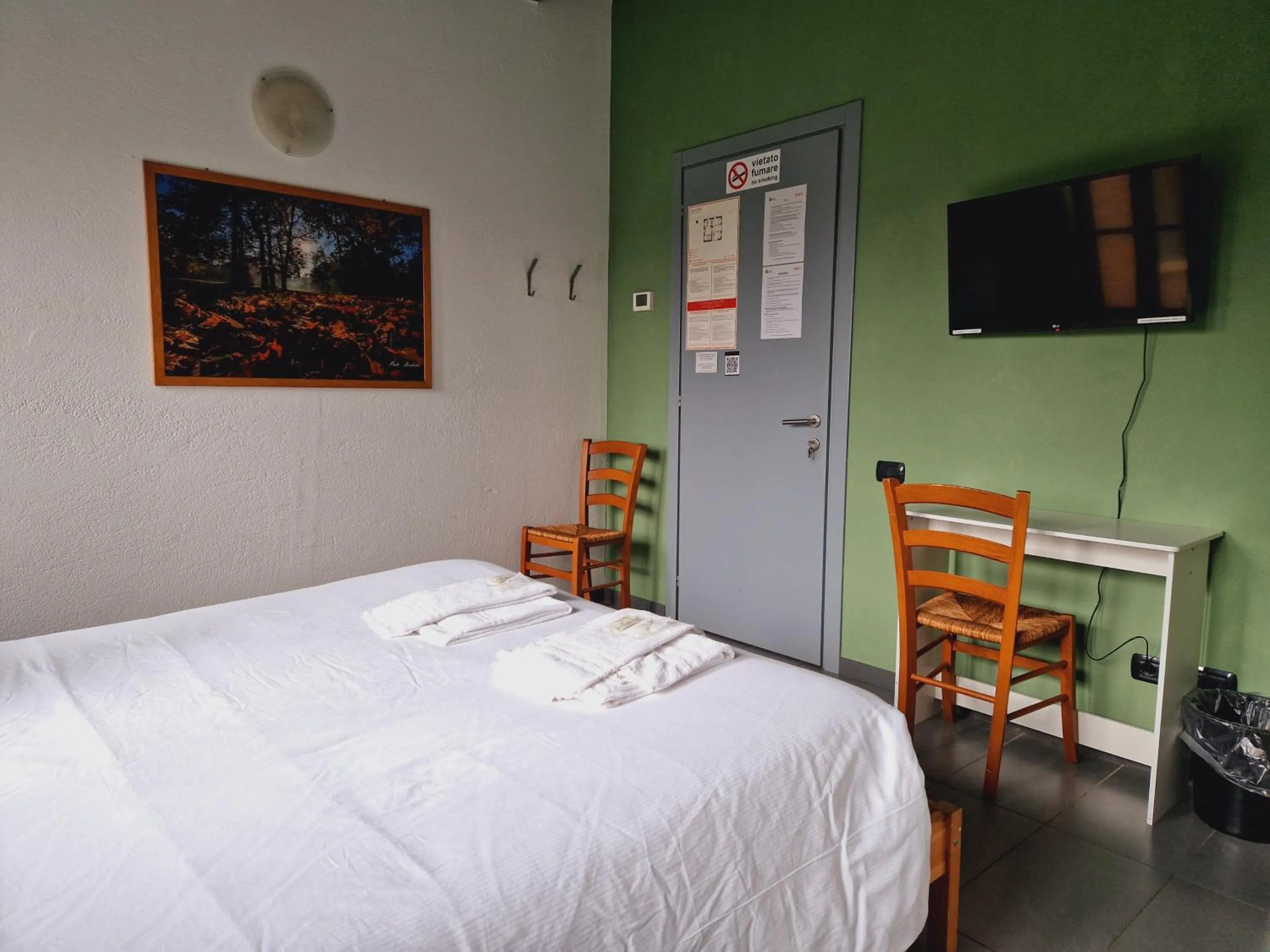 Bed in B&B e Ostello, Parco di Monza, CASCINA COSTA ALTA