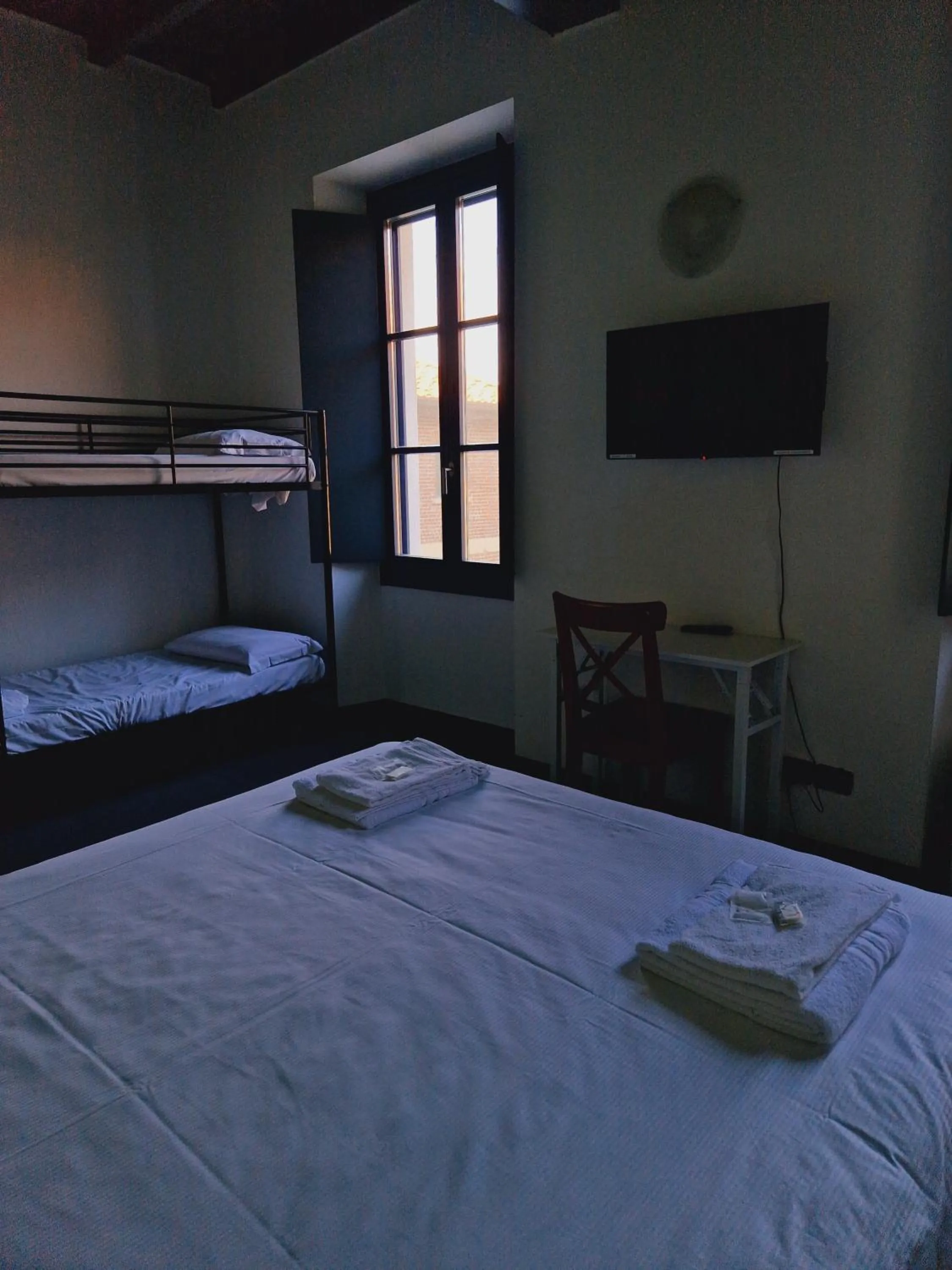 Bed in B&B e Ostello, Parco di Monza, CASCINA COSTA ALTA