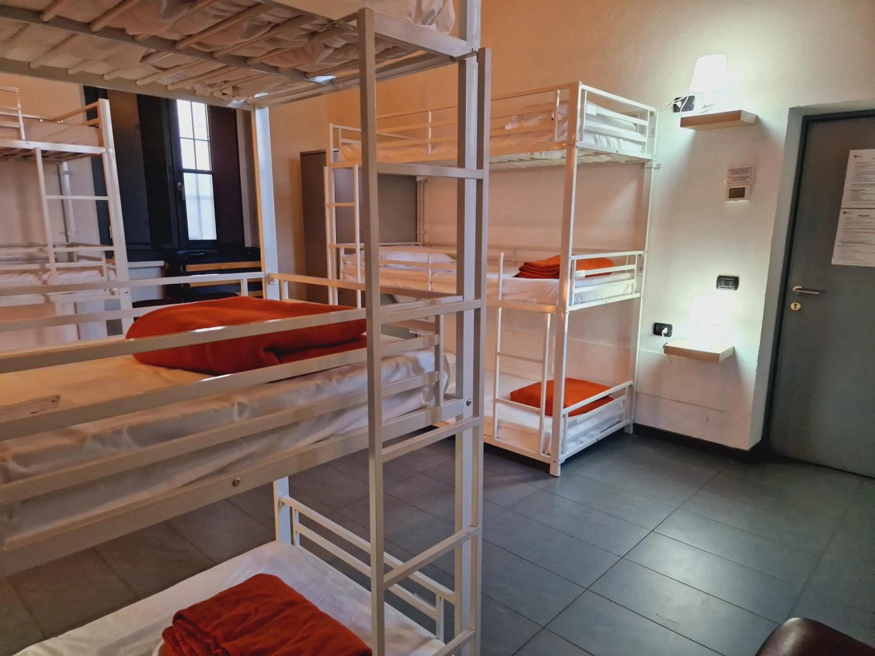 Bed in B&B e Ostello, Parco di Monza, CASCINA COSTA ALTA