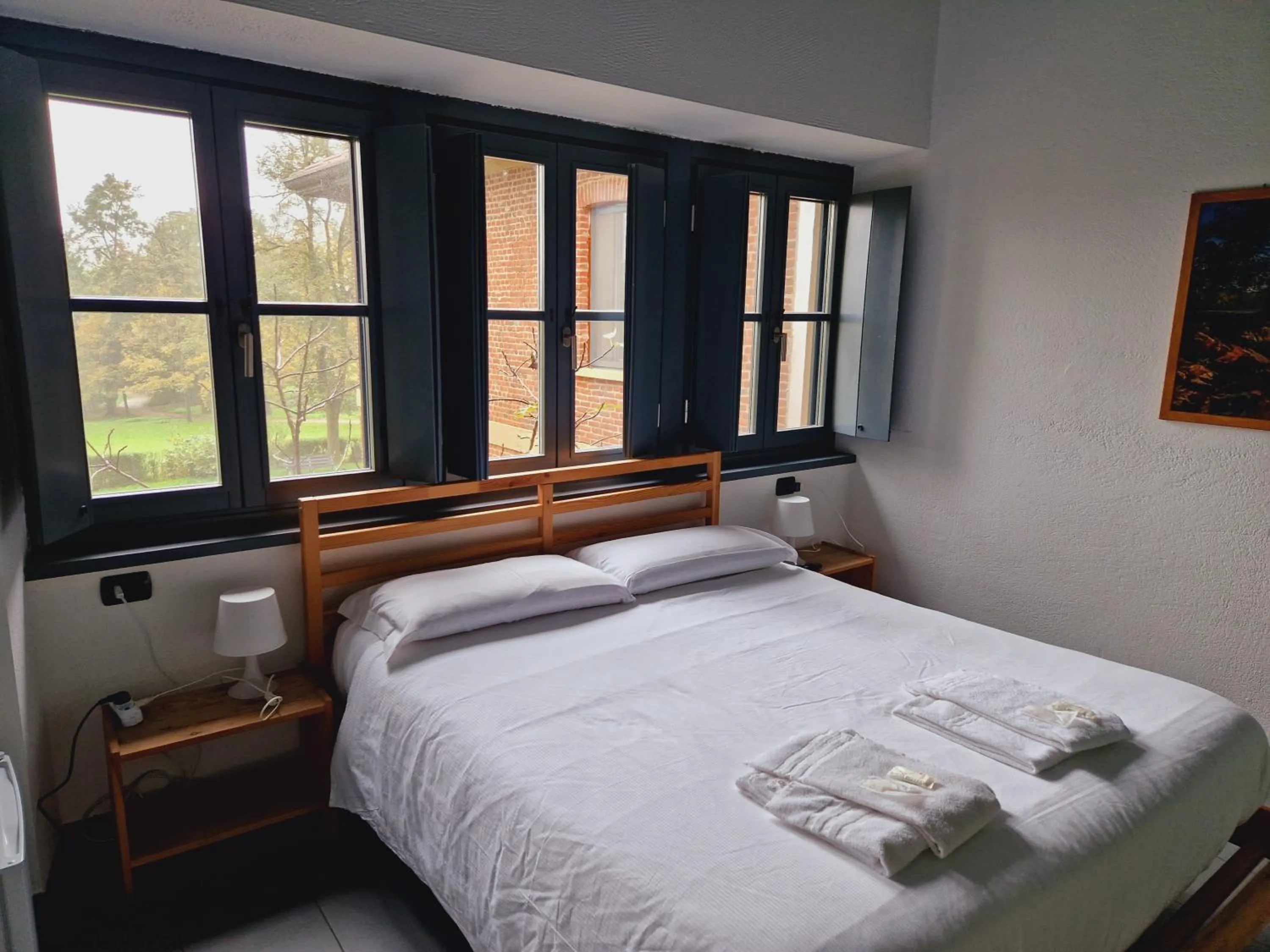 Bed in B&B e Ostello, Parco di Monza, CASCINA COSTA ALTA