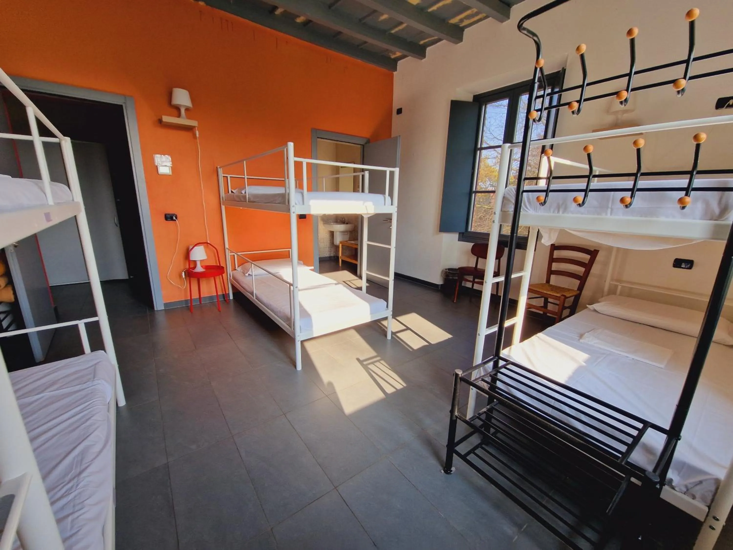 Bed in B&B e Ostello, Parco di Monza, CASCINA COSTA ALTA