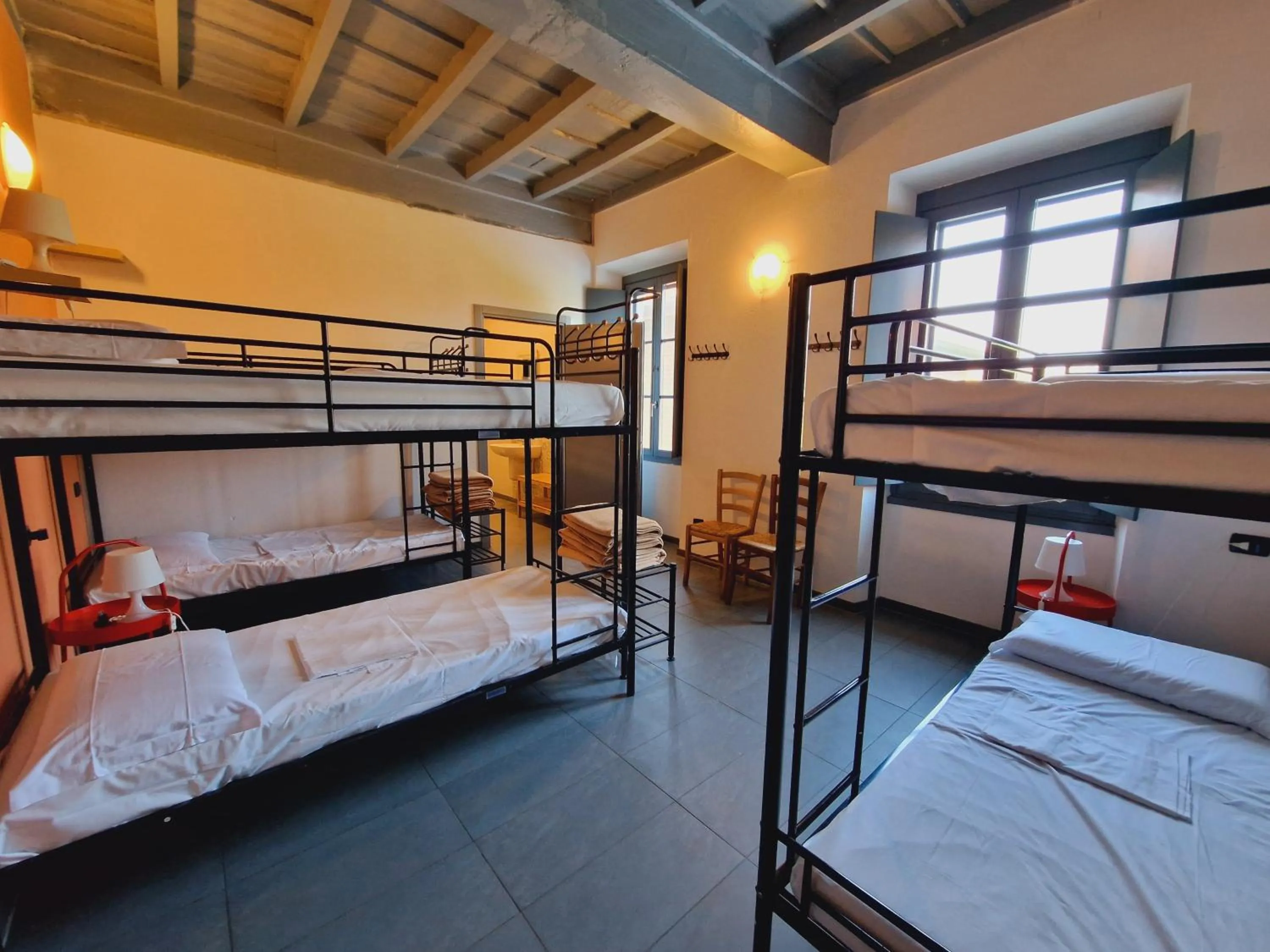 Bed in B&B e Ostello, Parco di Monza, CASCINA COSTA ALTA