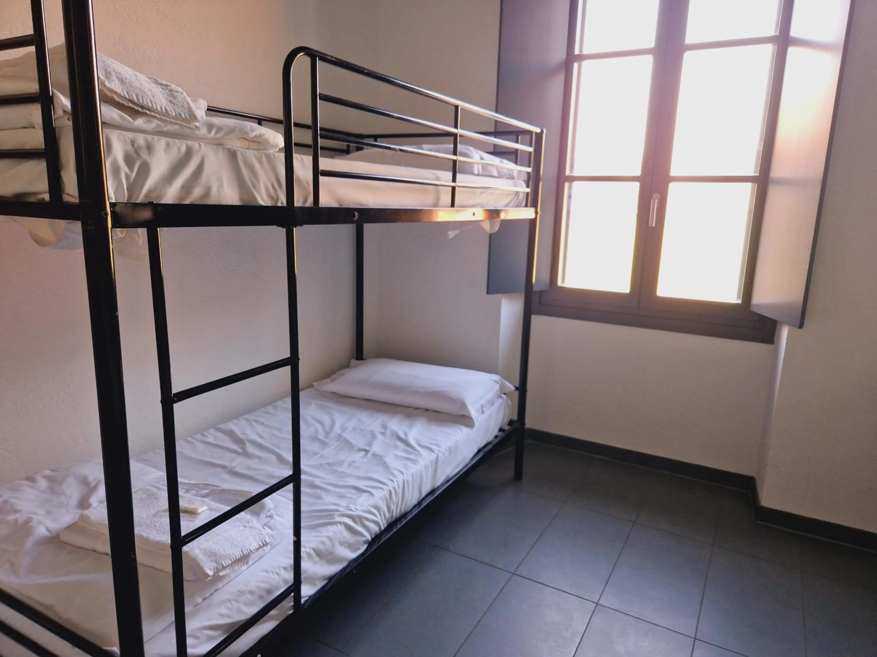 Bed in B&B e Ostello, Parco di Monza, CASCINA COSTA ALTA