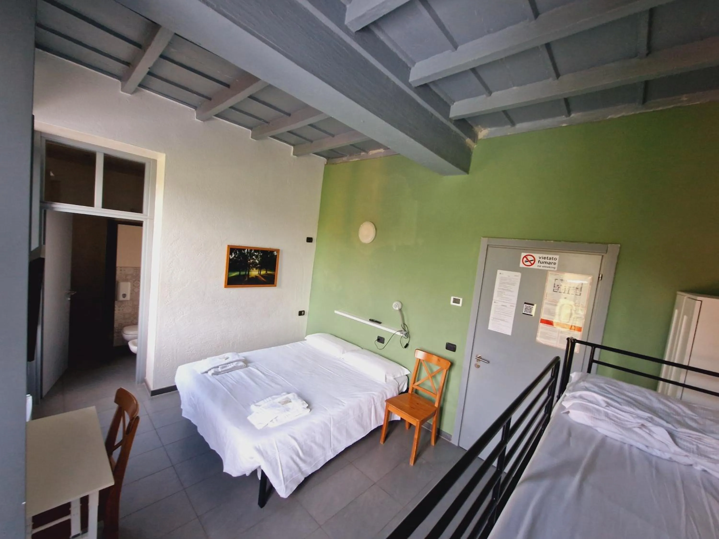 Bed in B&B e Ostello, Parco di Monza, CASCINA COSTA ALTA