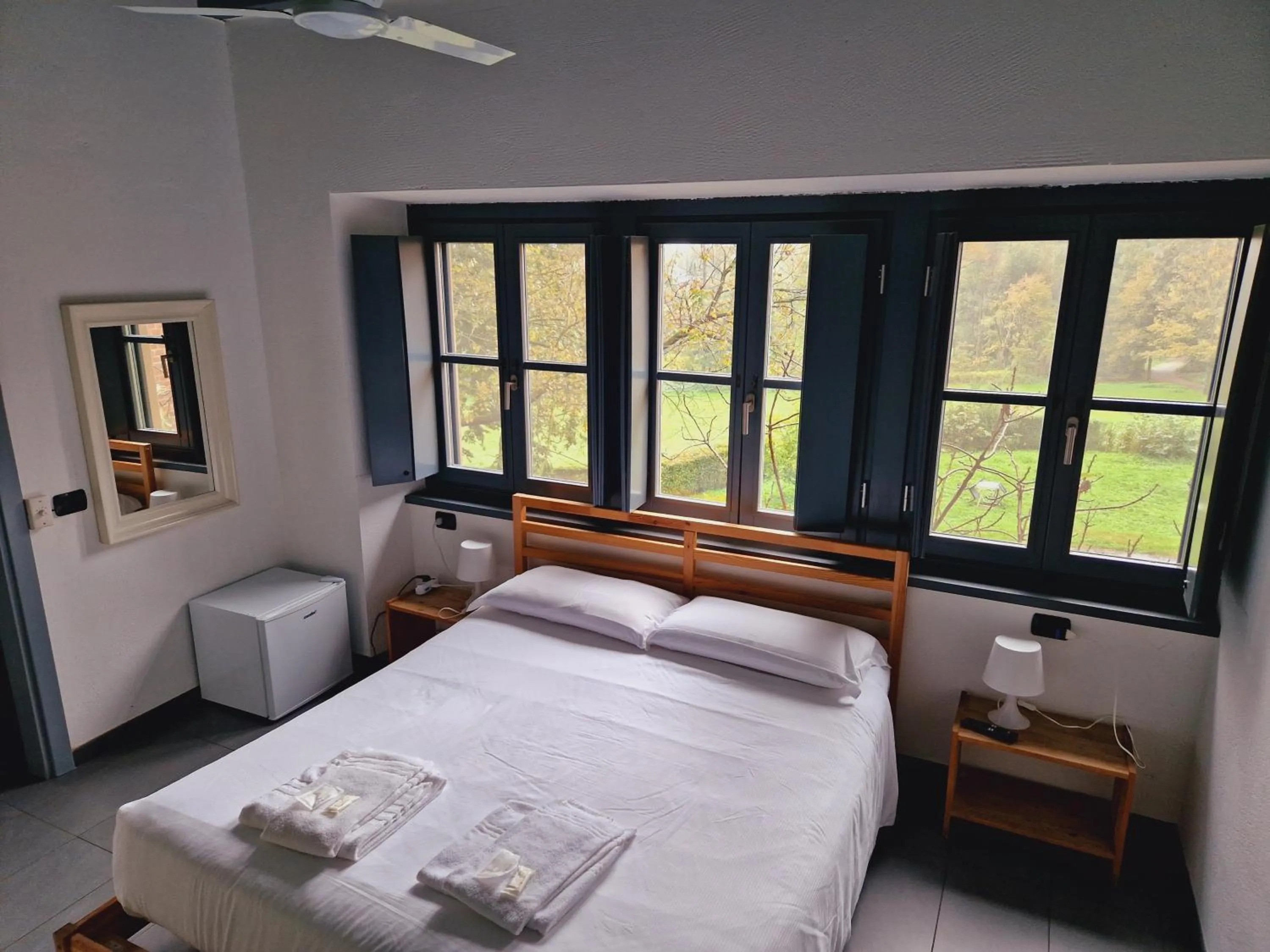 Bed in B&B e Ostello, Parco di Monza, CASCINA COSTA ALTA