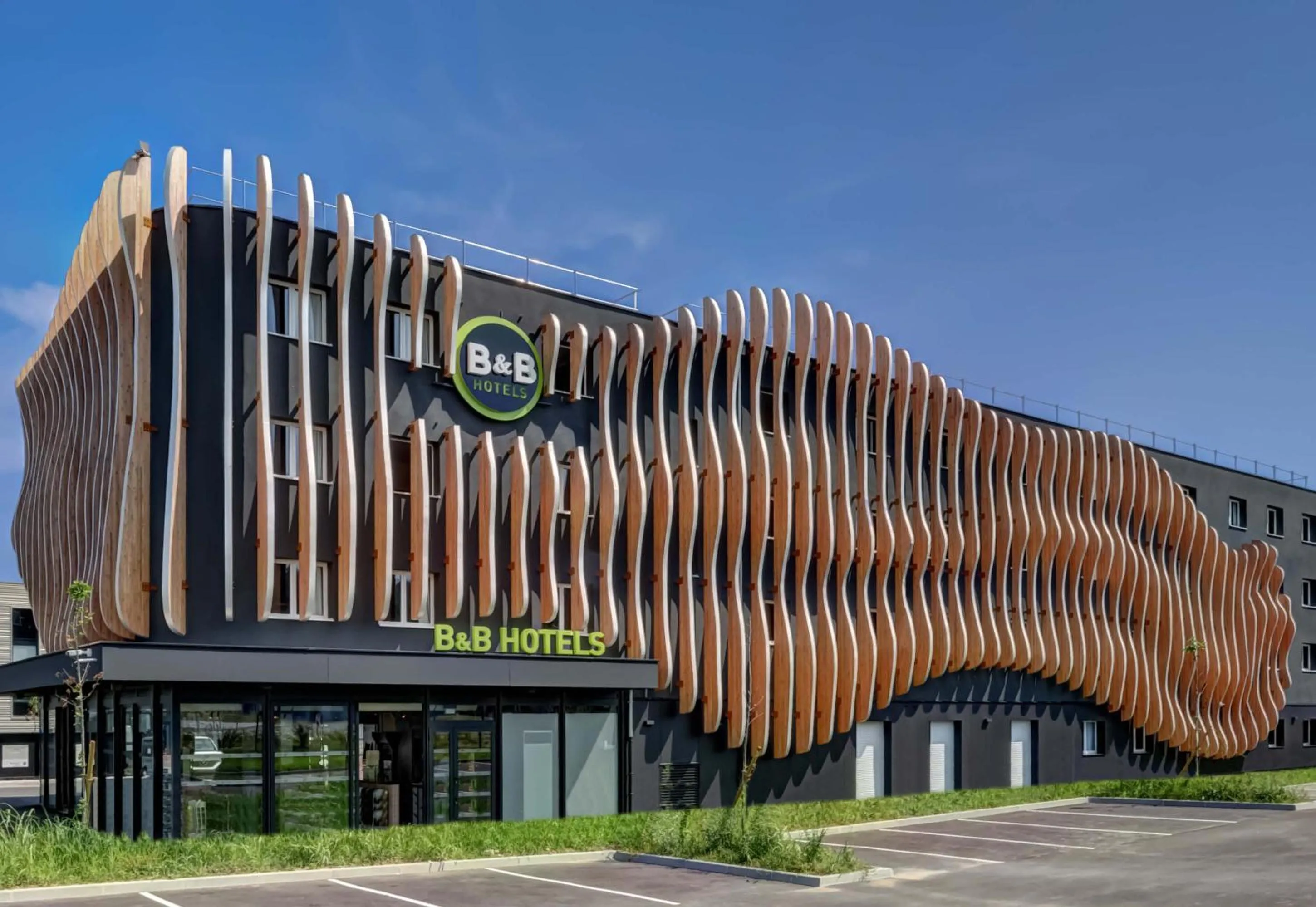 Property building in B&B HOTEL Evian Publier