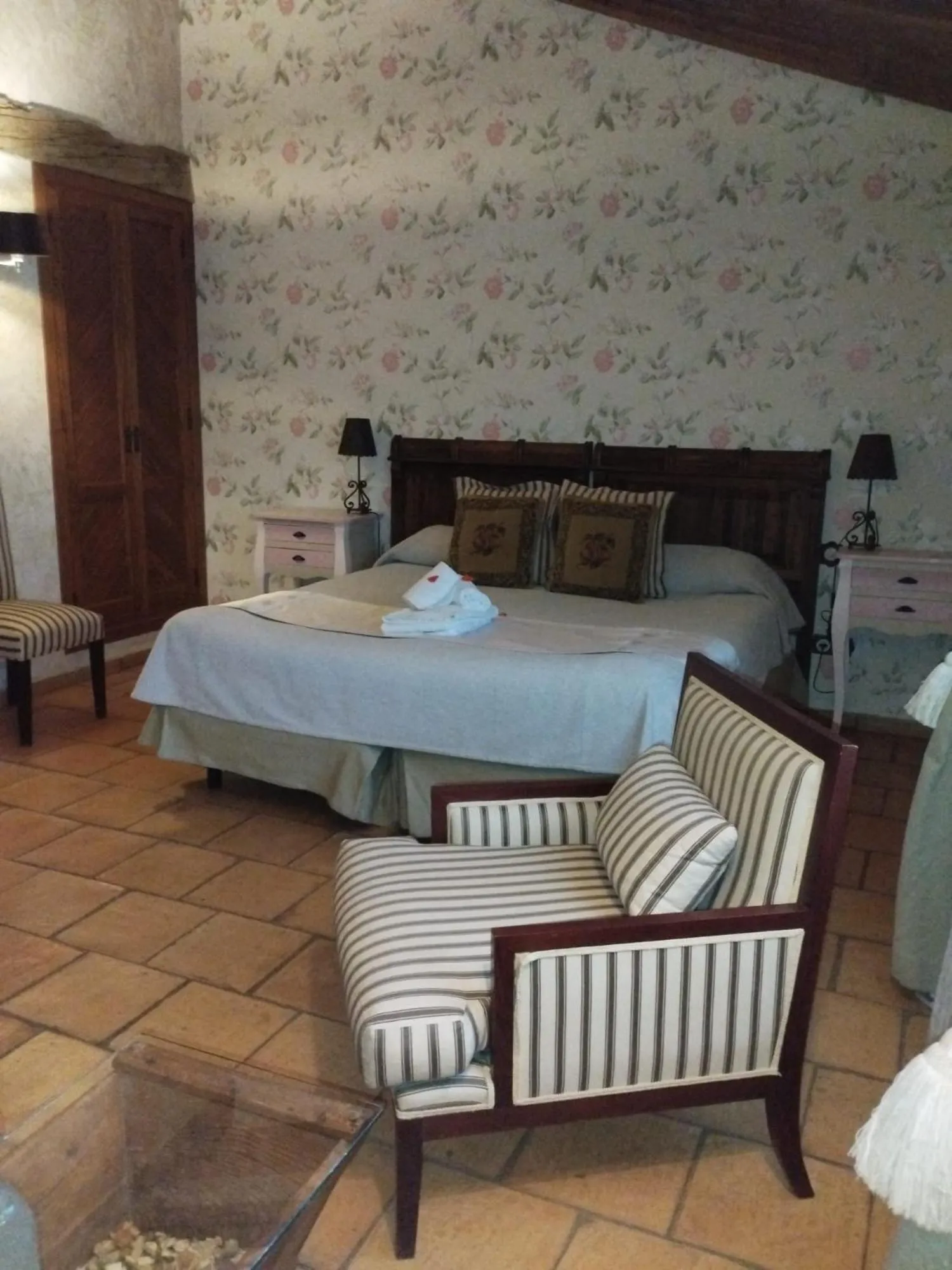 Bed in Posada Restaurante Fuenteplateada