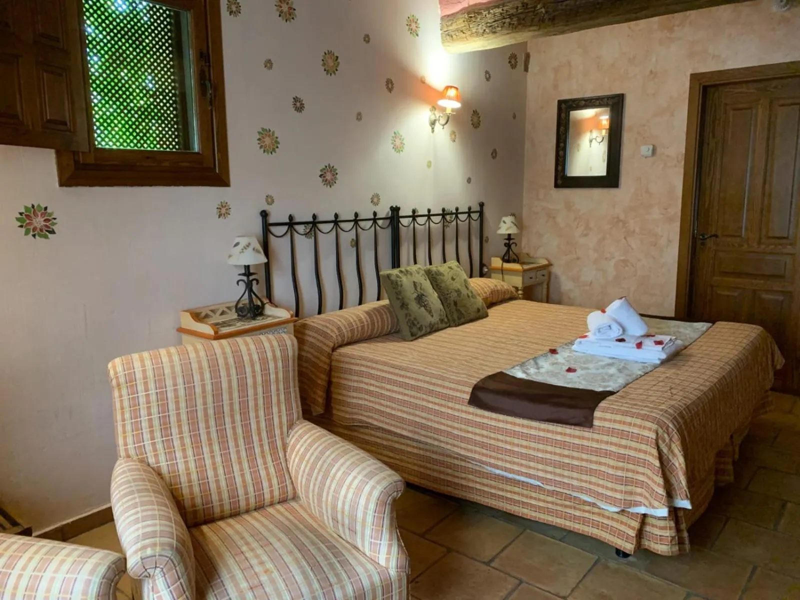 Bed in Posada Restaurante Fuenteplateada