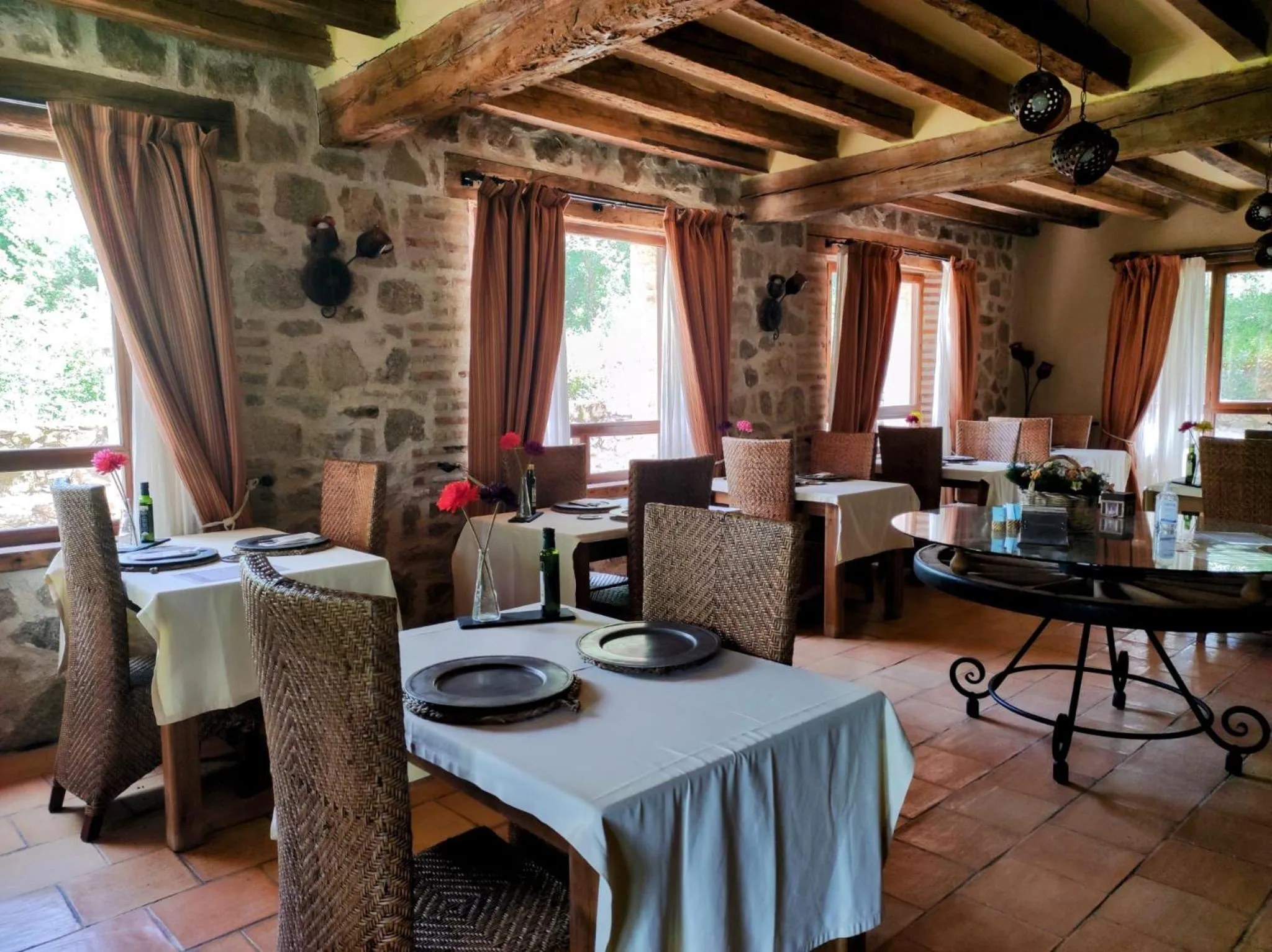 Restaurant/places to eat in Posada Restaurante Fuenteplateada