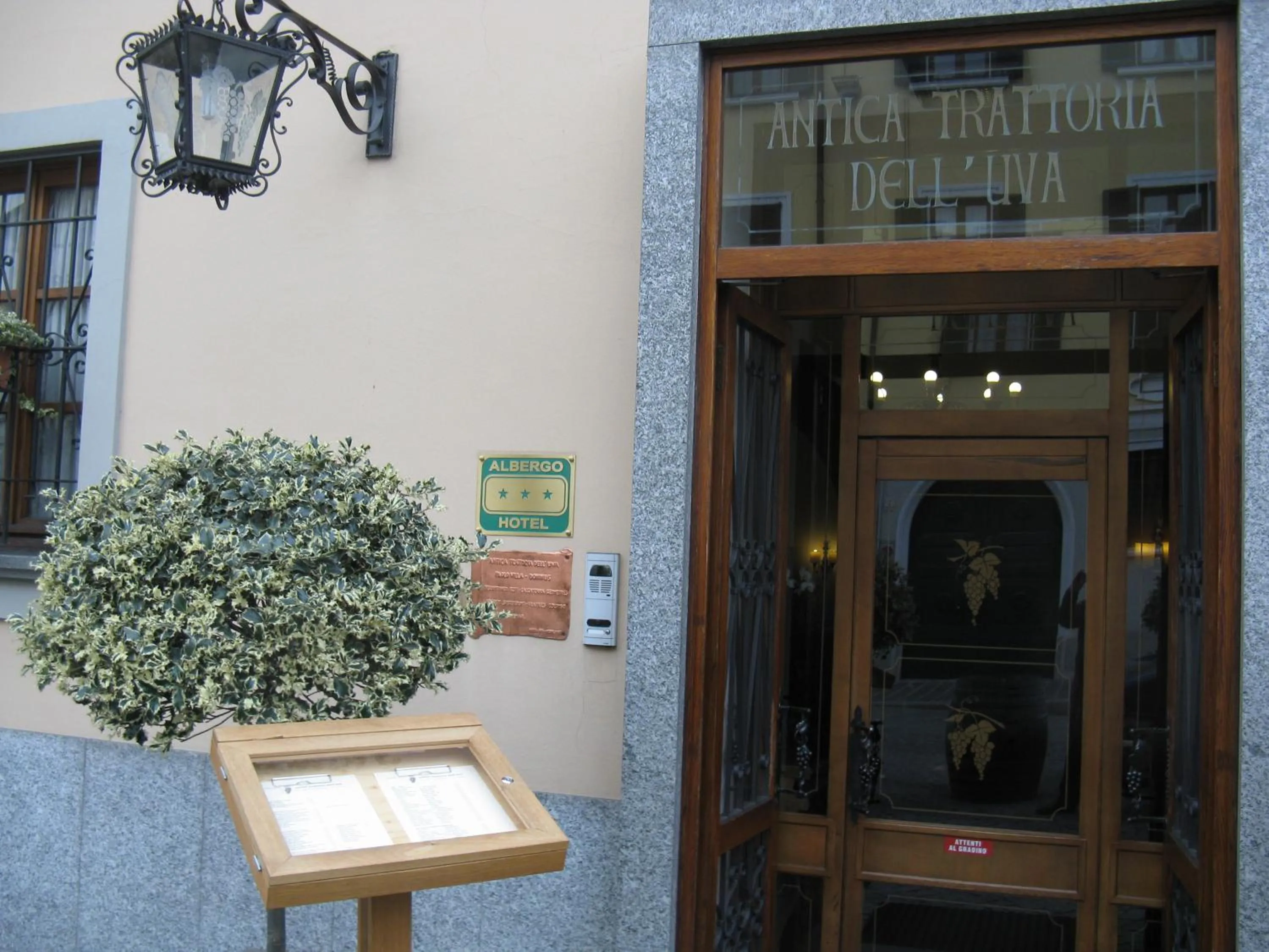 Facade/entrance in Antica Trattoria dell'Uva