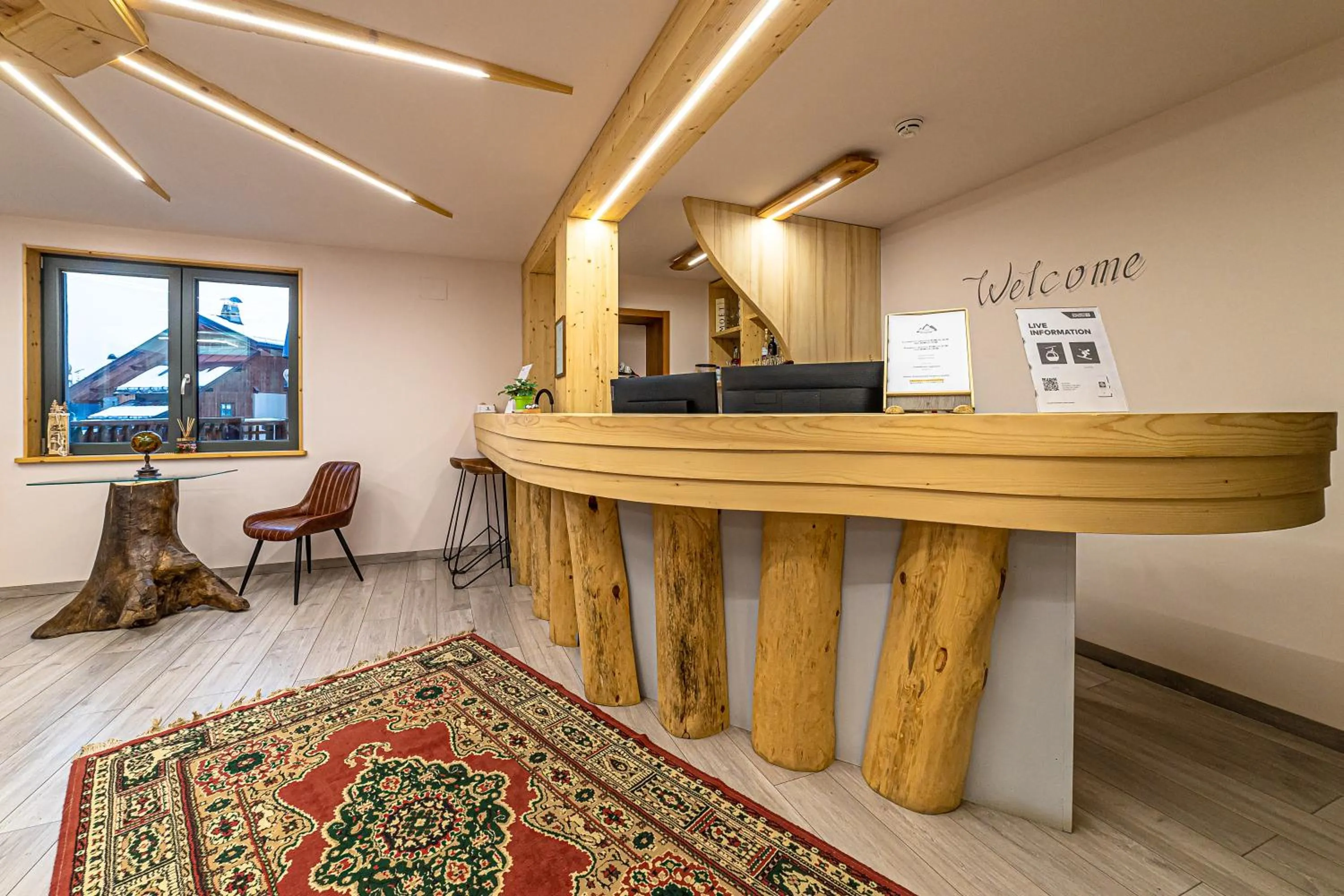 Lobby or reception in Chalet Margoni