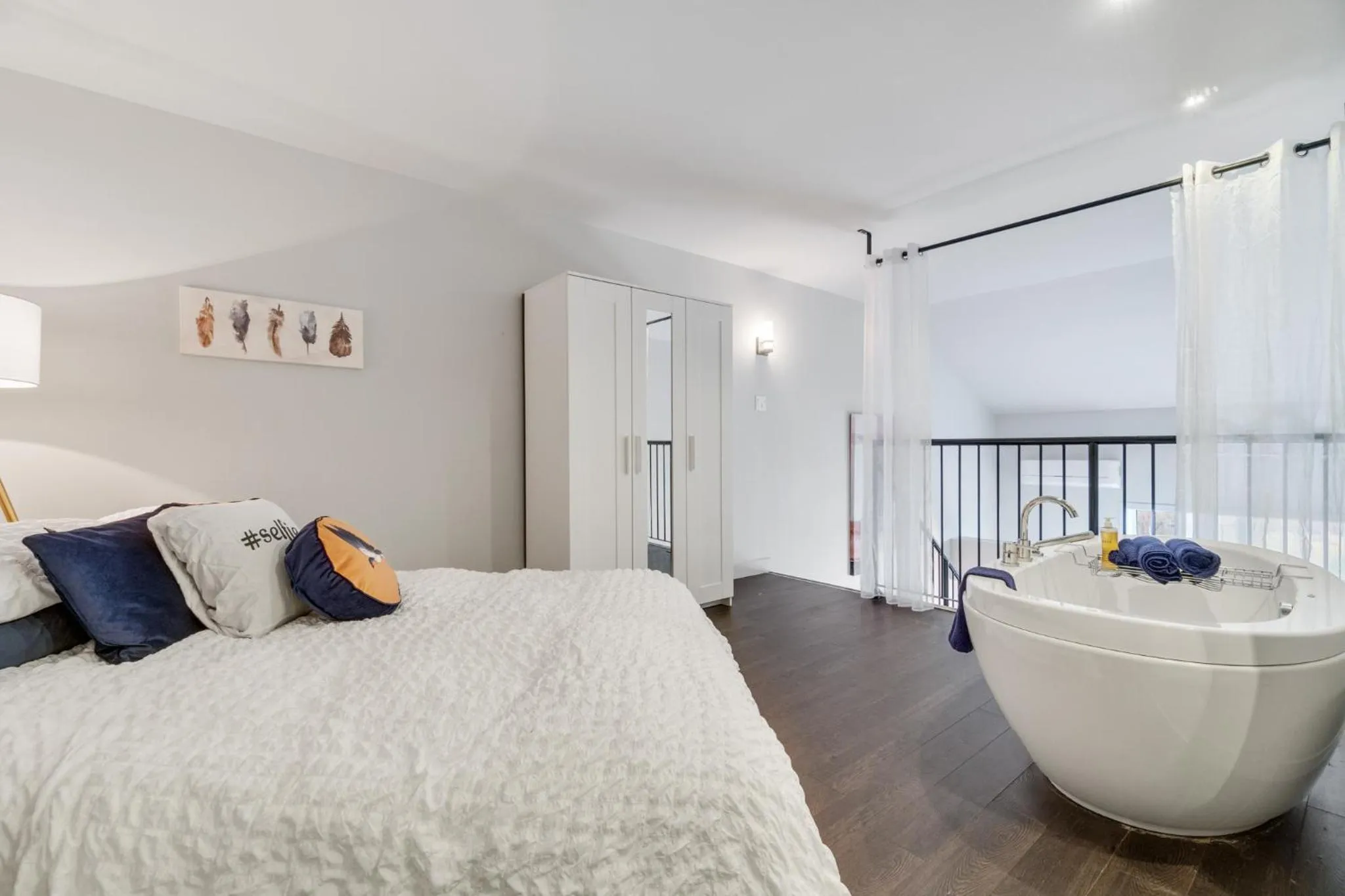 Bedroom, Bed in INITIAL - ÉVASION NATURE - Mont-Sainte-Anne