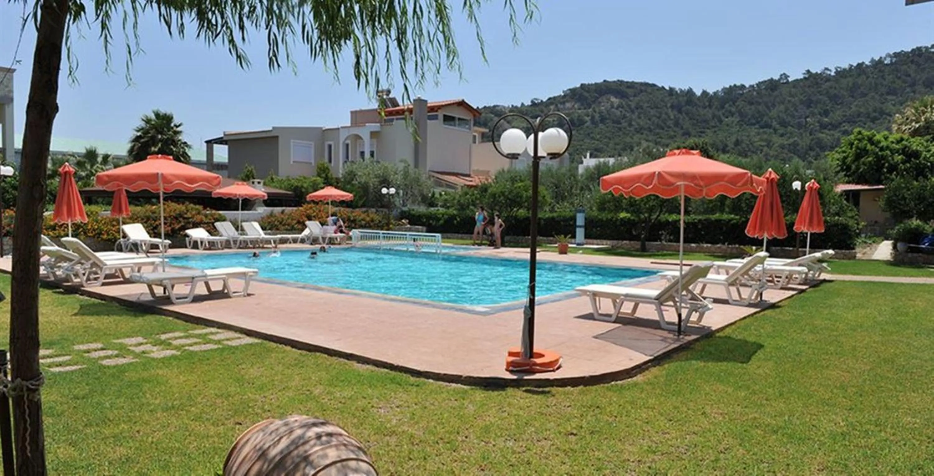 Summer in Santa Helena Hotel
