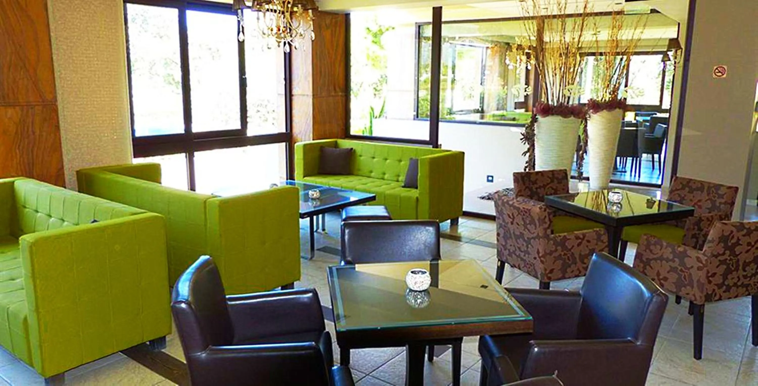 Lounge or bar in Santa Helena Hotel