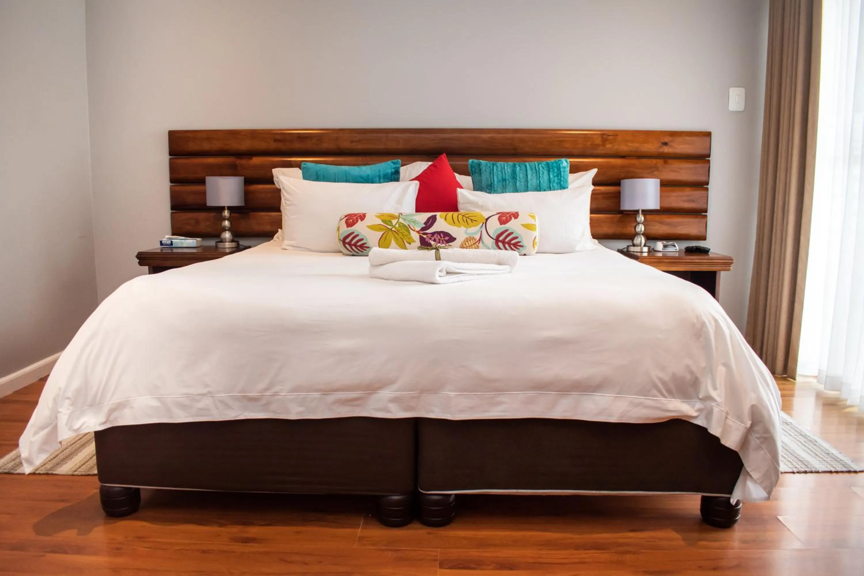 Balcony/Terrace, Bed in Balmoral Lodge