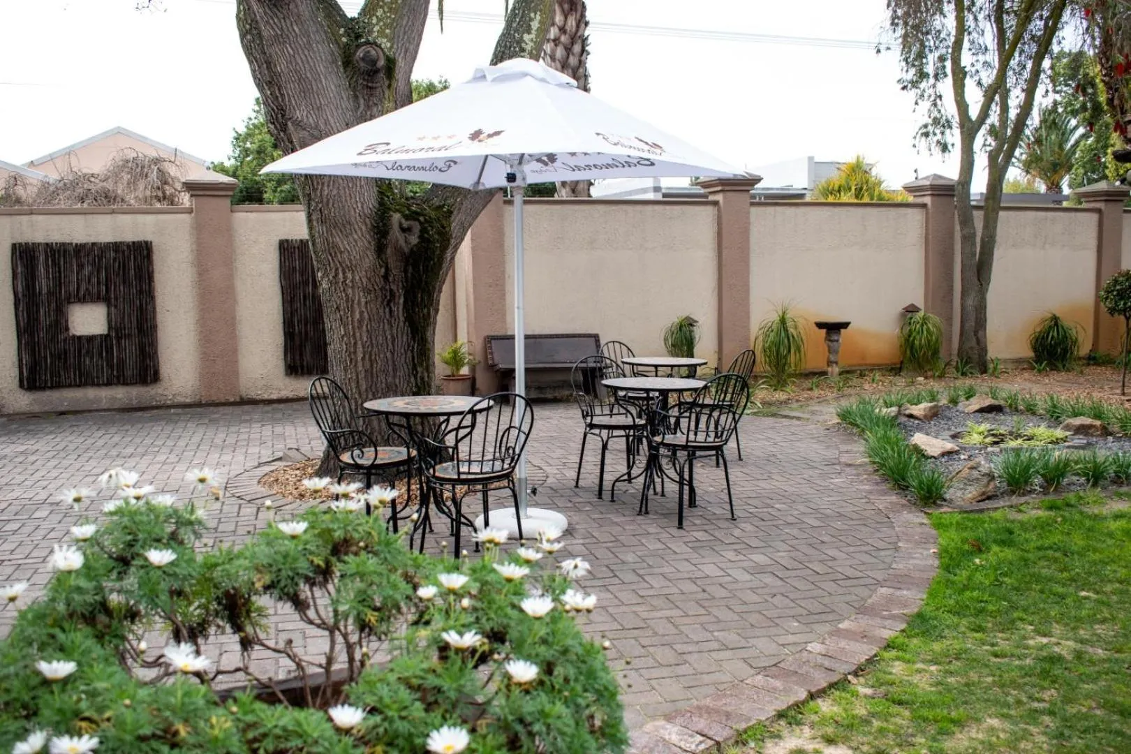 Garden in Balmoral Lodge