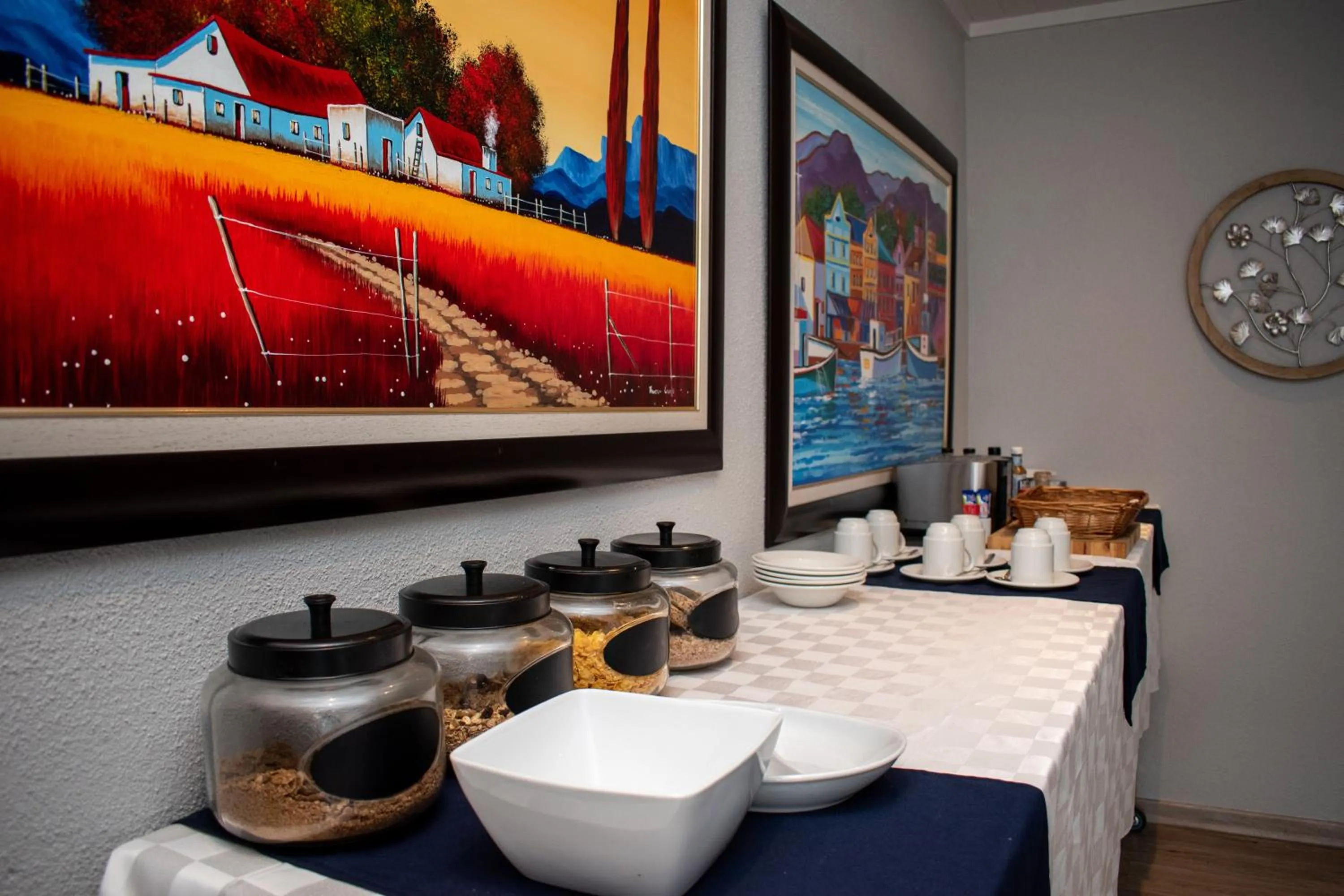 Breakfast in Balmoral Lodge